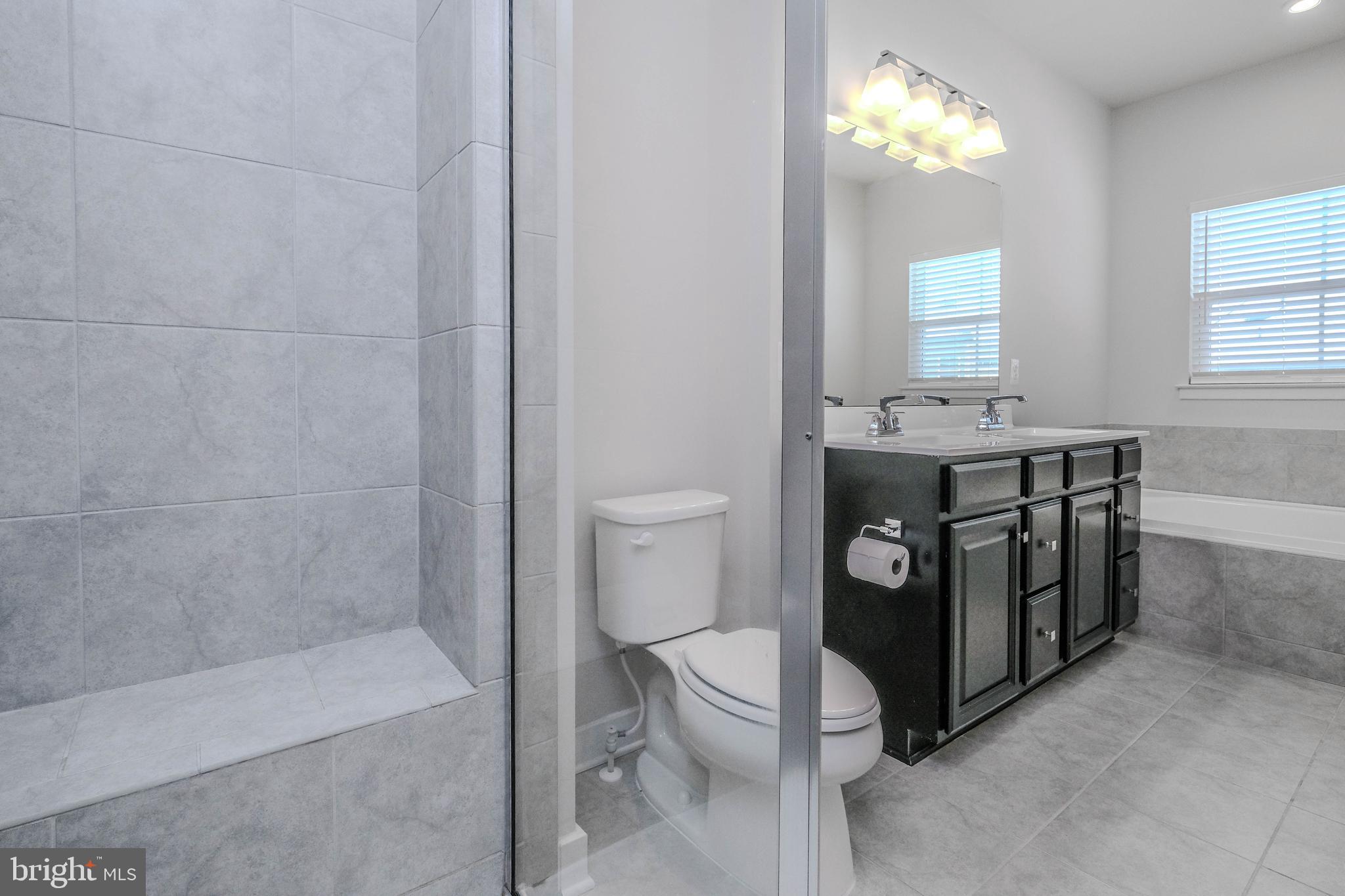 LAKE FREDERICK - Residential