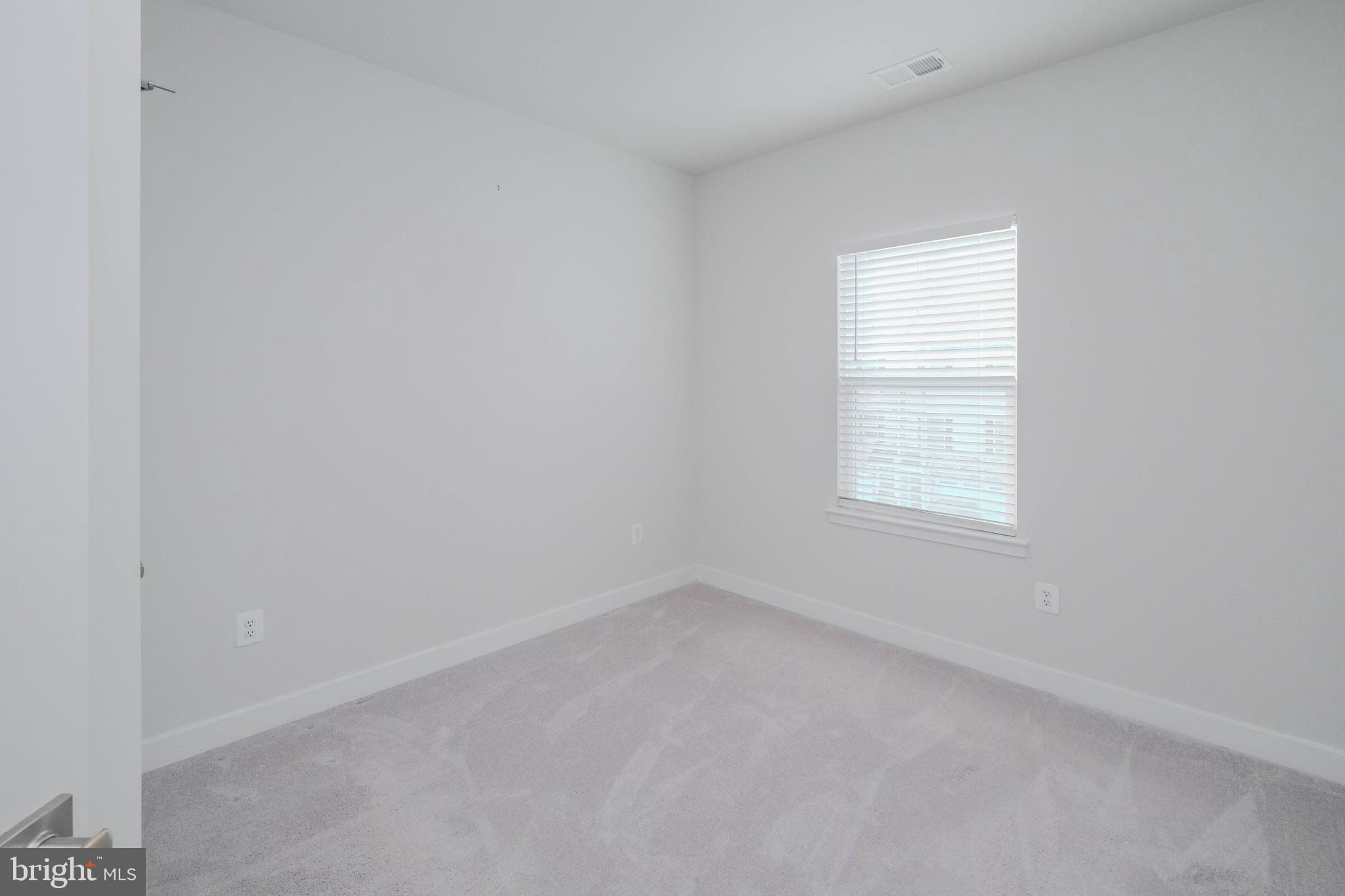 LAKE FREDERICK - Residential