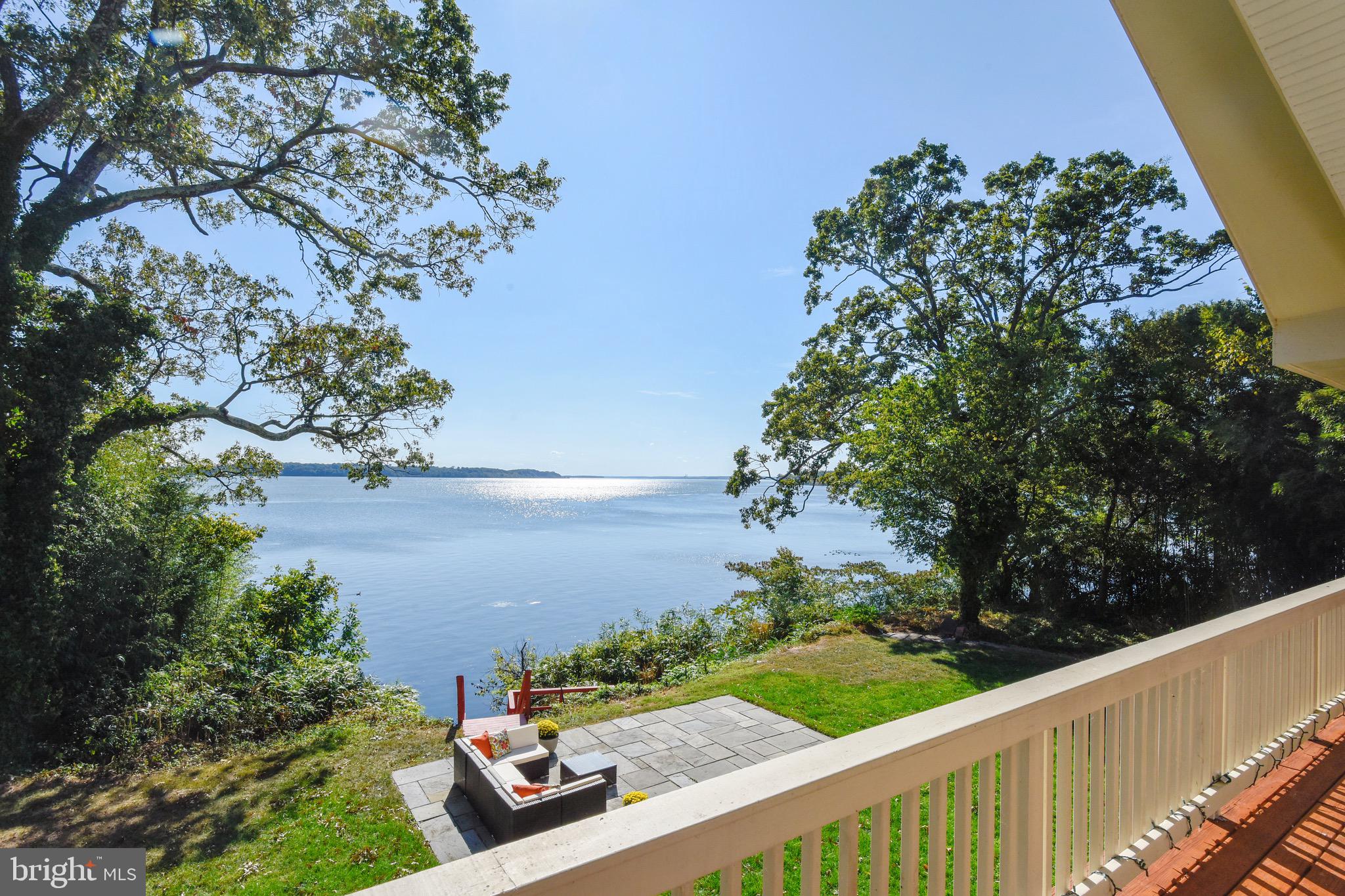 HALLOWING POINT RIVER ESTATES - Residential