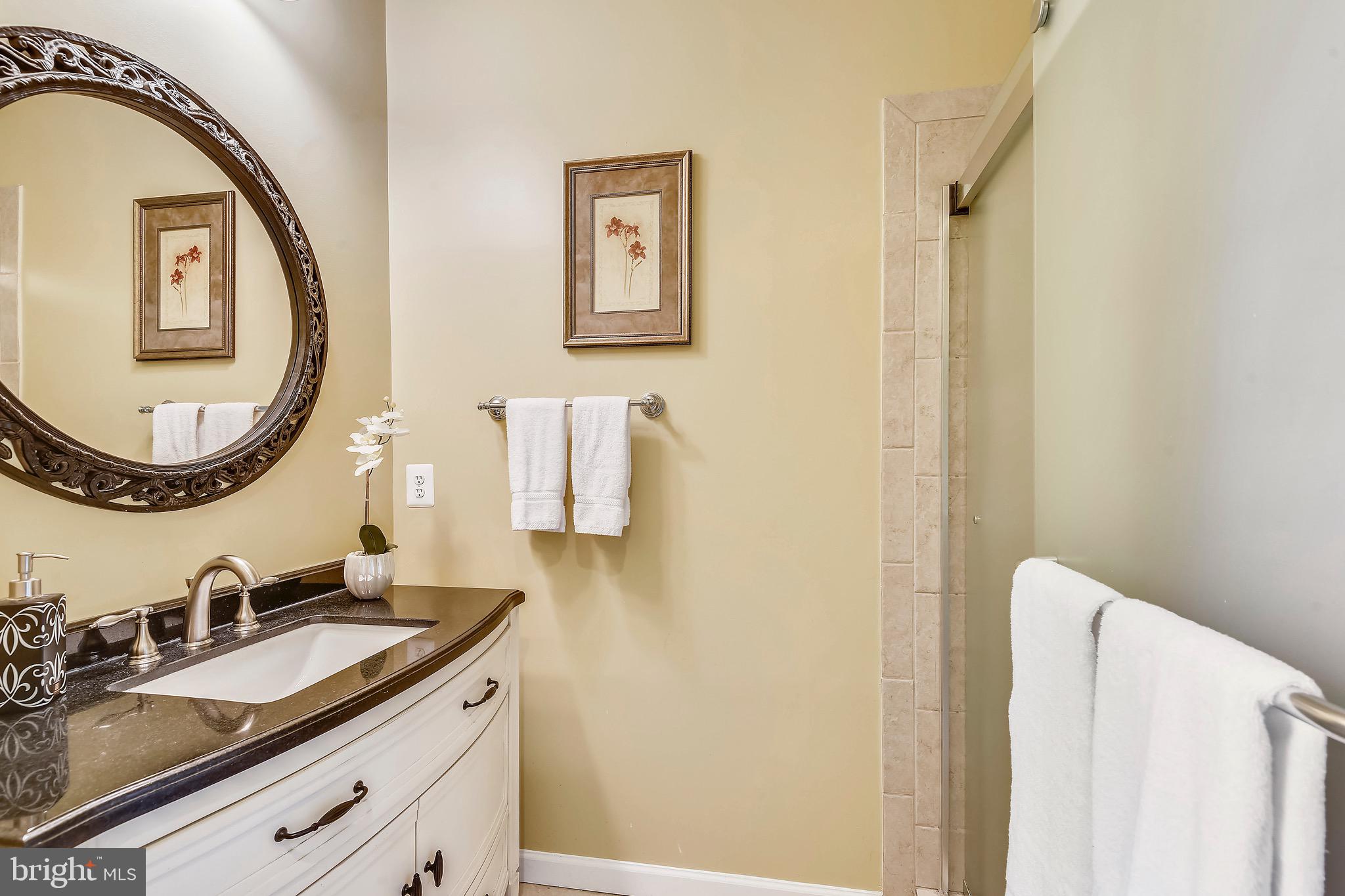 HALLOWING POINT RIVER ESTATES - Residential