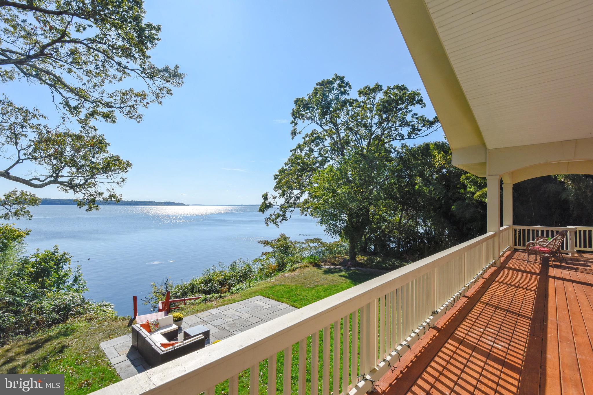 HALLOWING POINT RIVER ESTATES - Residential