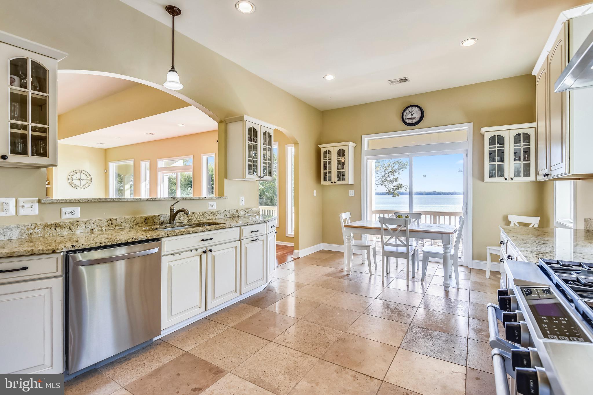 HALLOWING POINT RIVER ESTATES - Residential