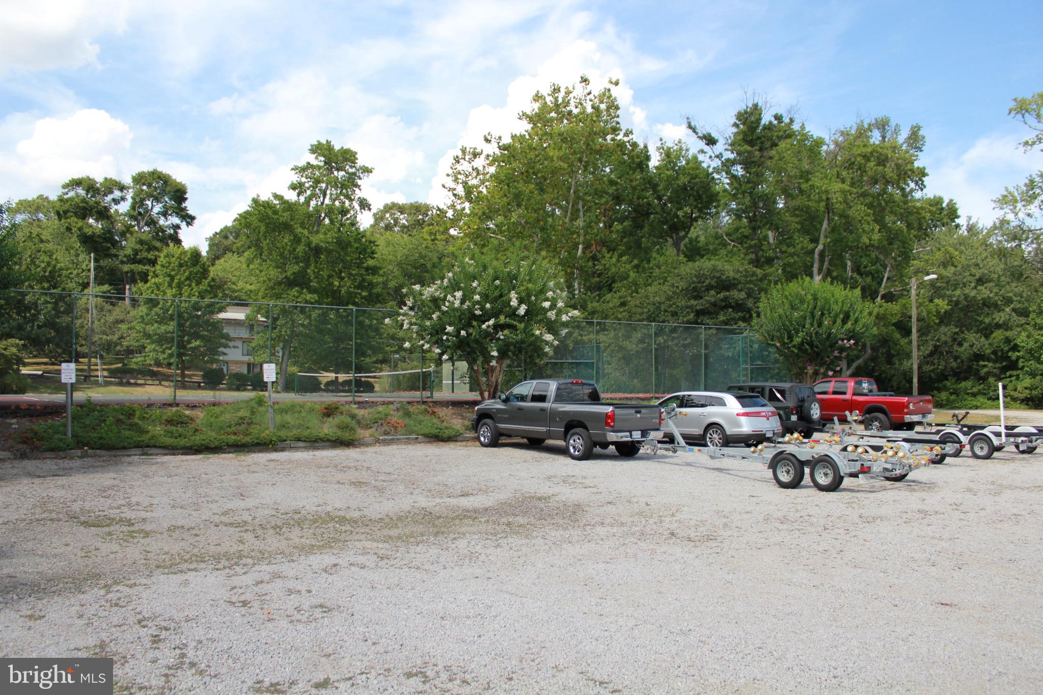 HALLOWING POINT RIVER ESTATES - Residential