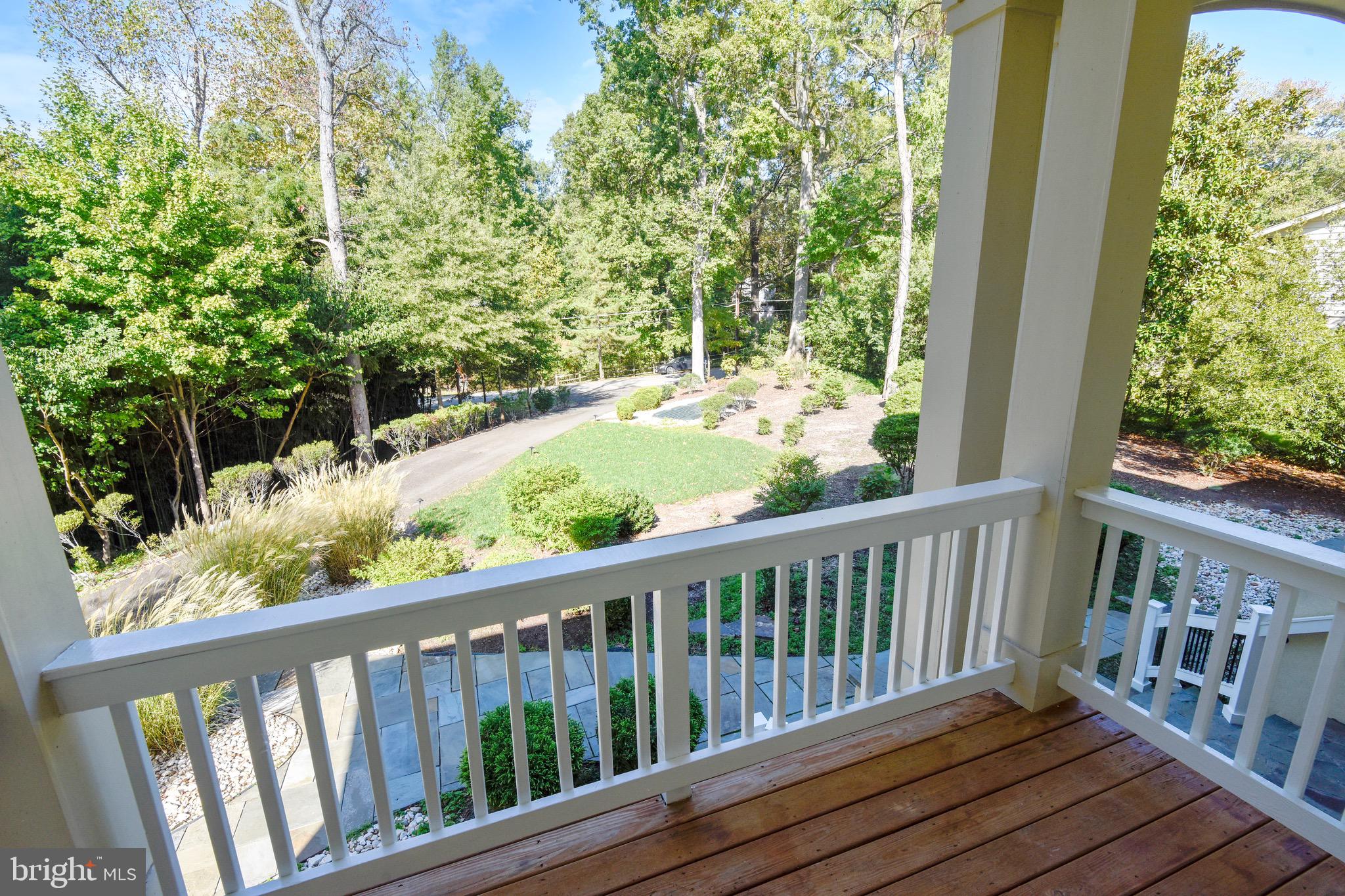 HALLOWING POINT RIVER ESTATES - Residential