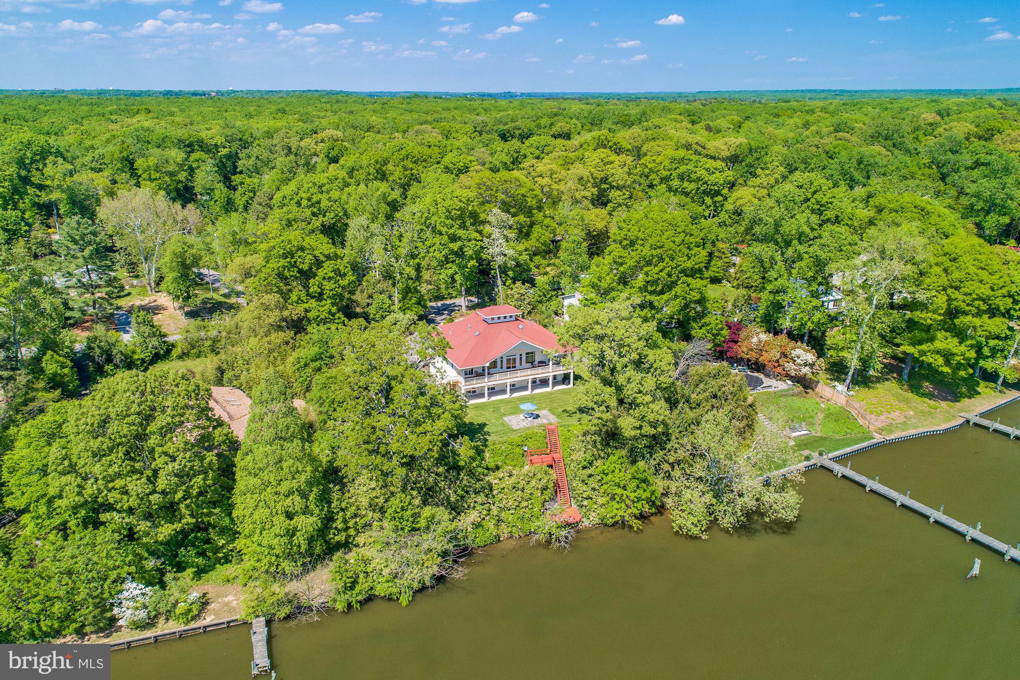 HALLOWING POINT RIVER ESTATES - Residential