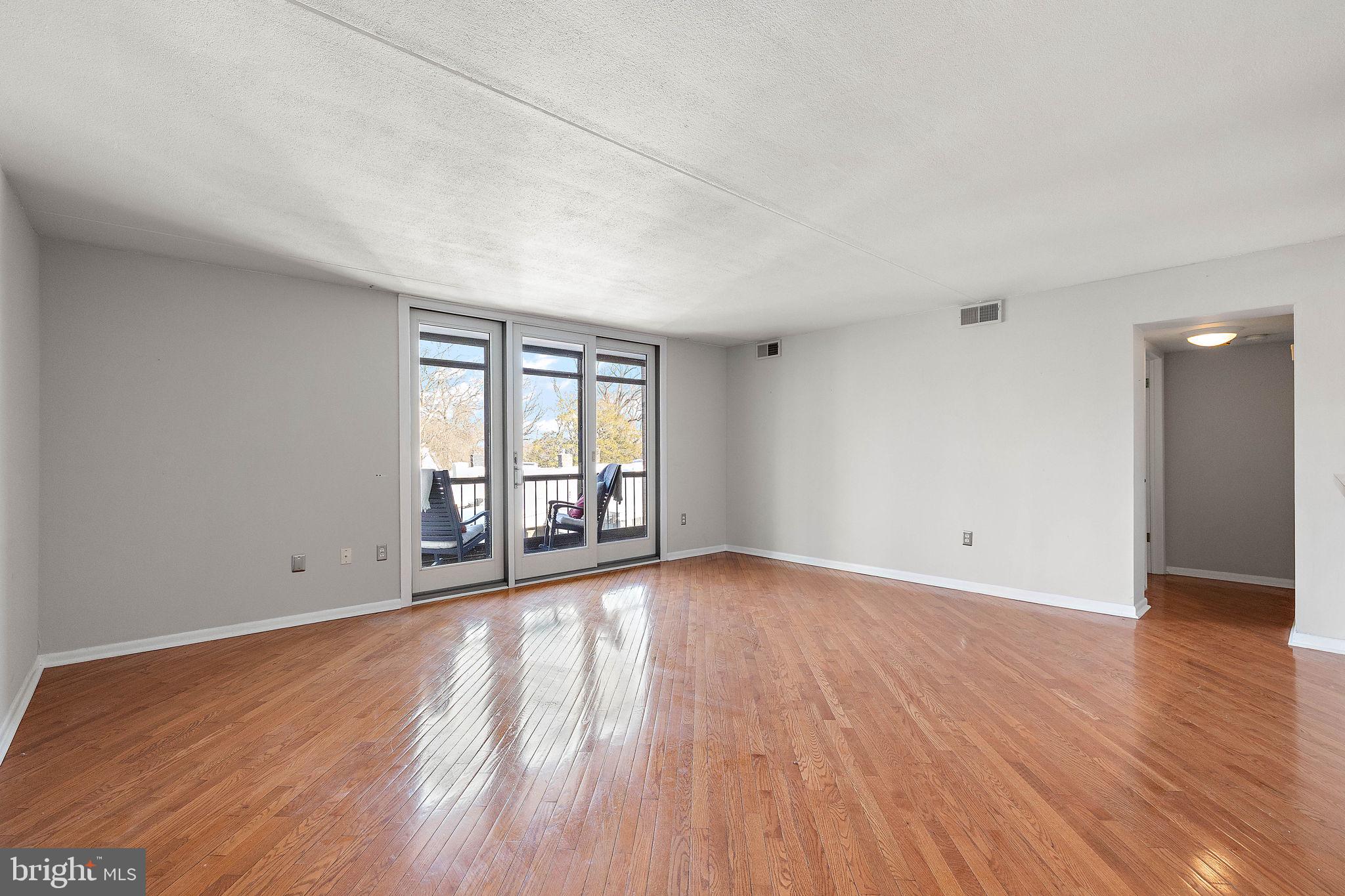 1403 SHALLCROSS AVENUE 202 A12