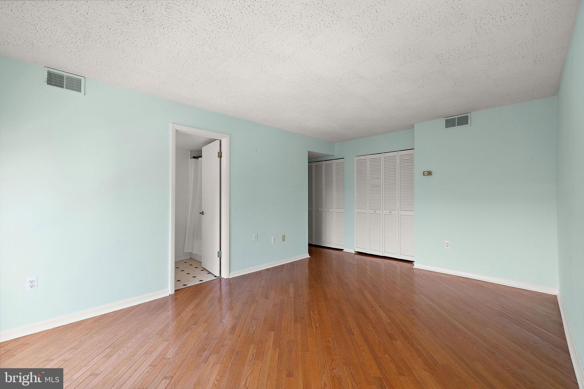 TROLLEY SQUARE - Residential