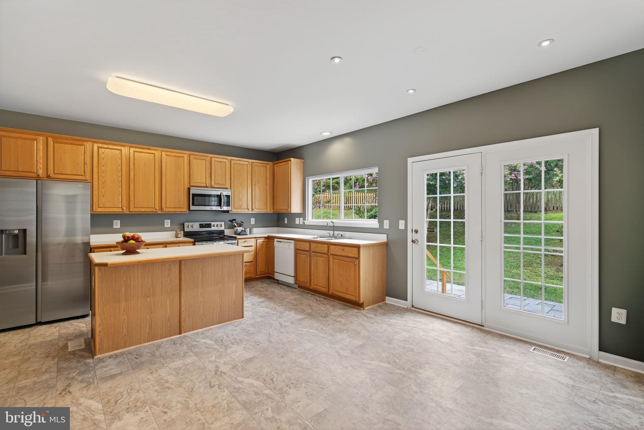 WAYSIDE VILLAGE - Residential