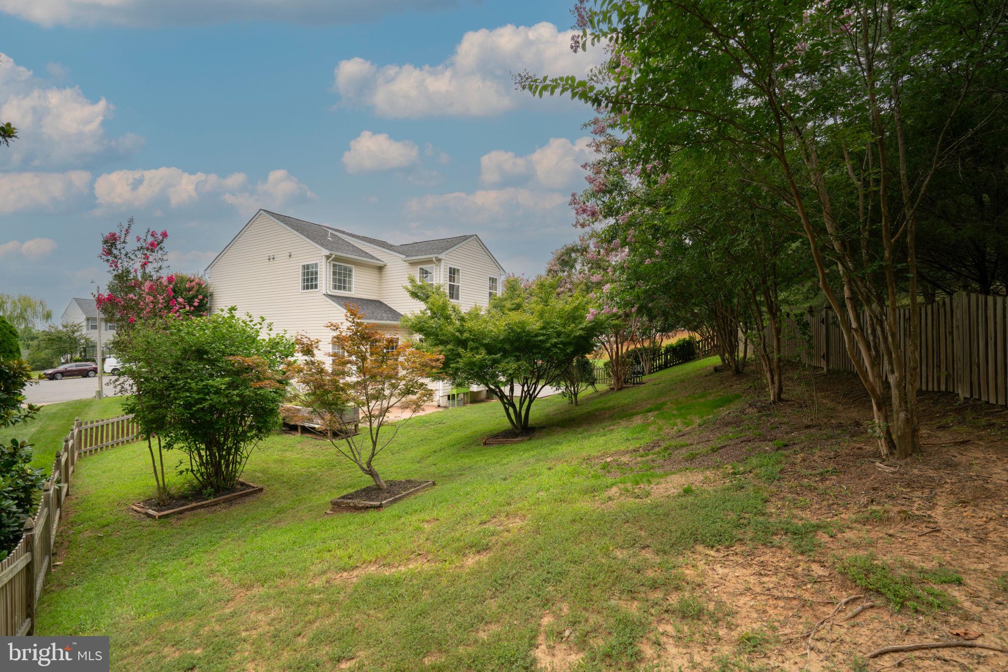 WAYSIDE VILLAGE - Residential