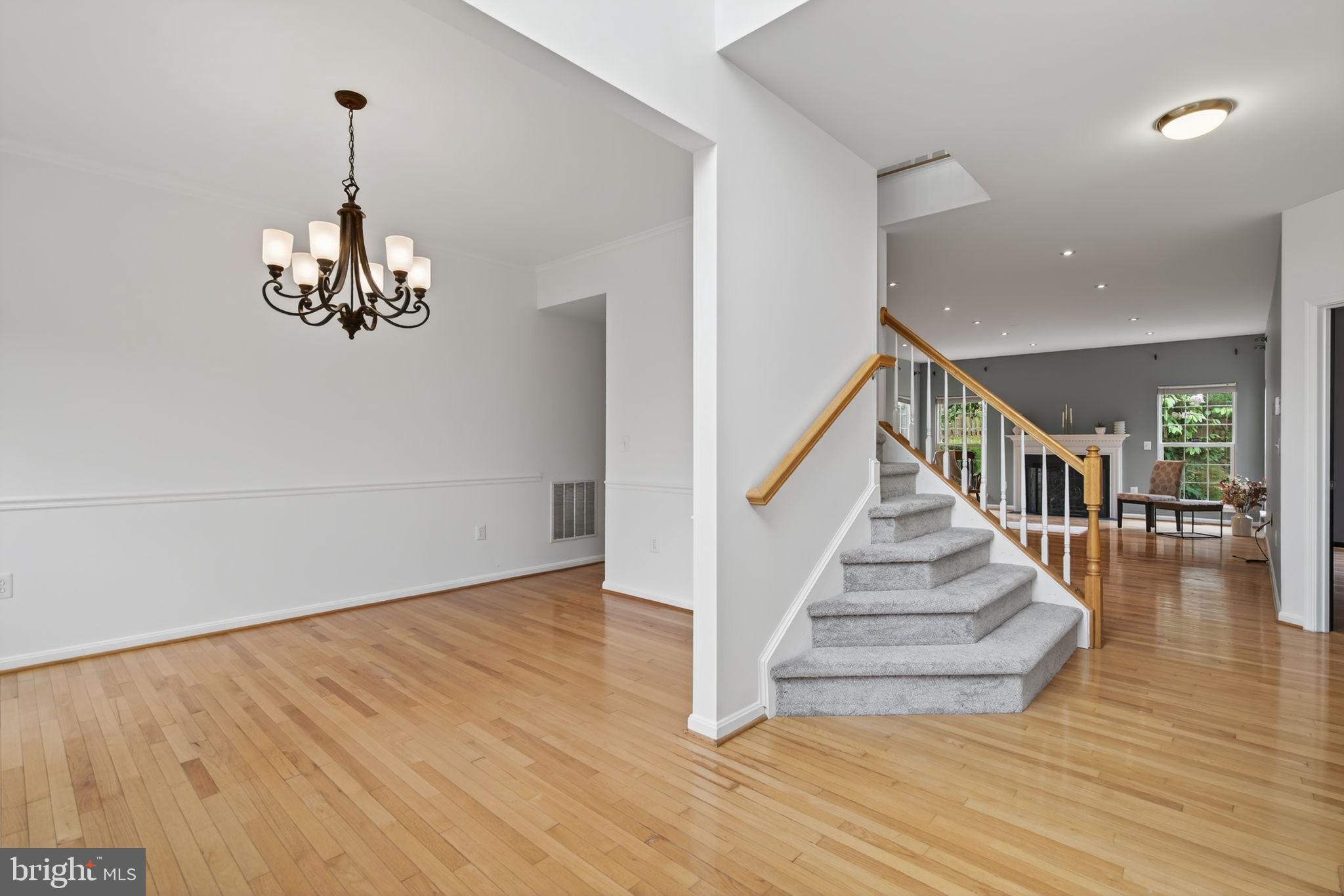 WAYSIDE VILLAGE - Residential