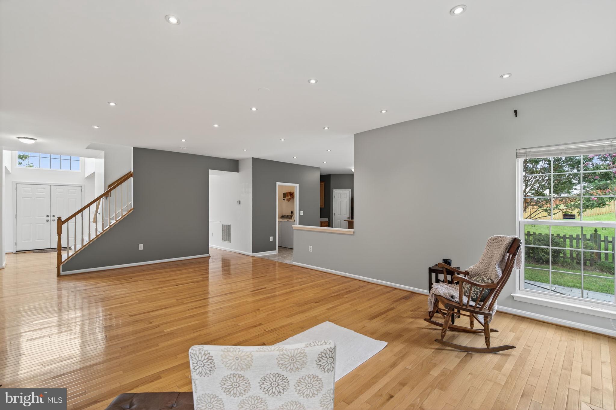 WAYSIDE VILLAGE - Residential