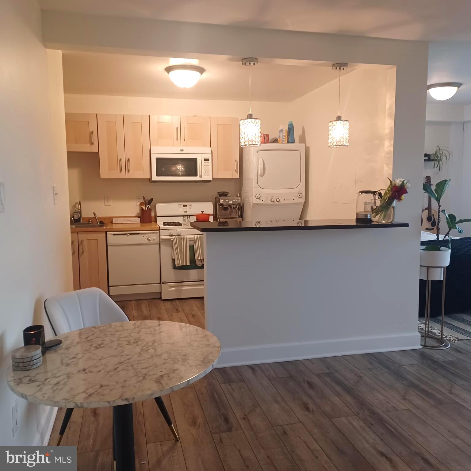 SKYLINE PLAZA - Residential Lease