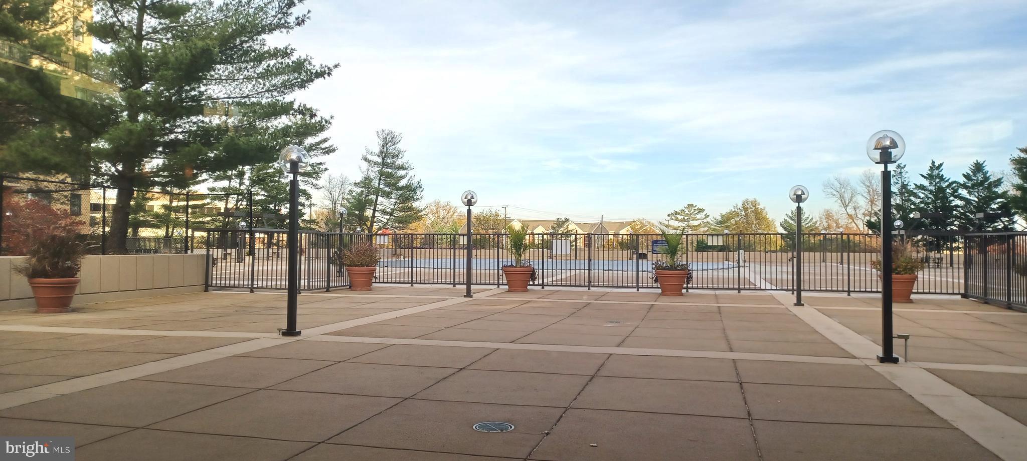 SKYLINE PLAZA - Residential Lease