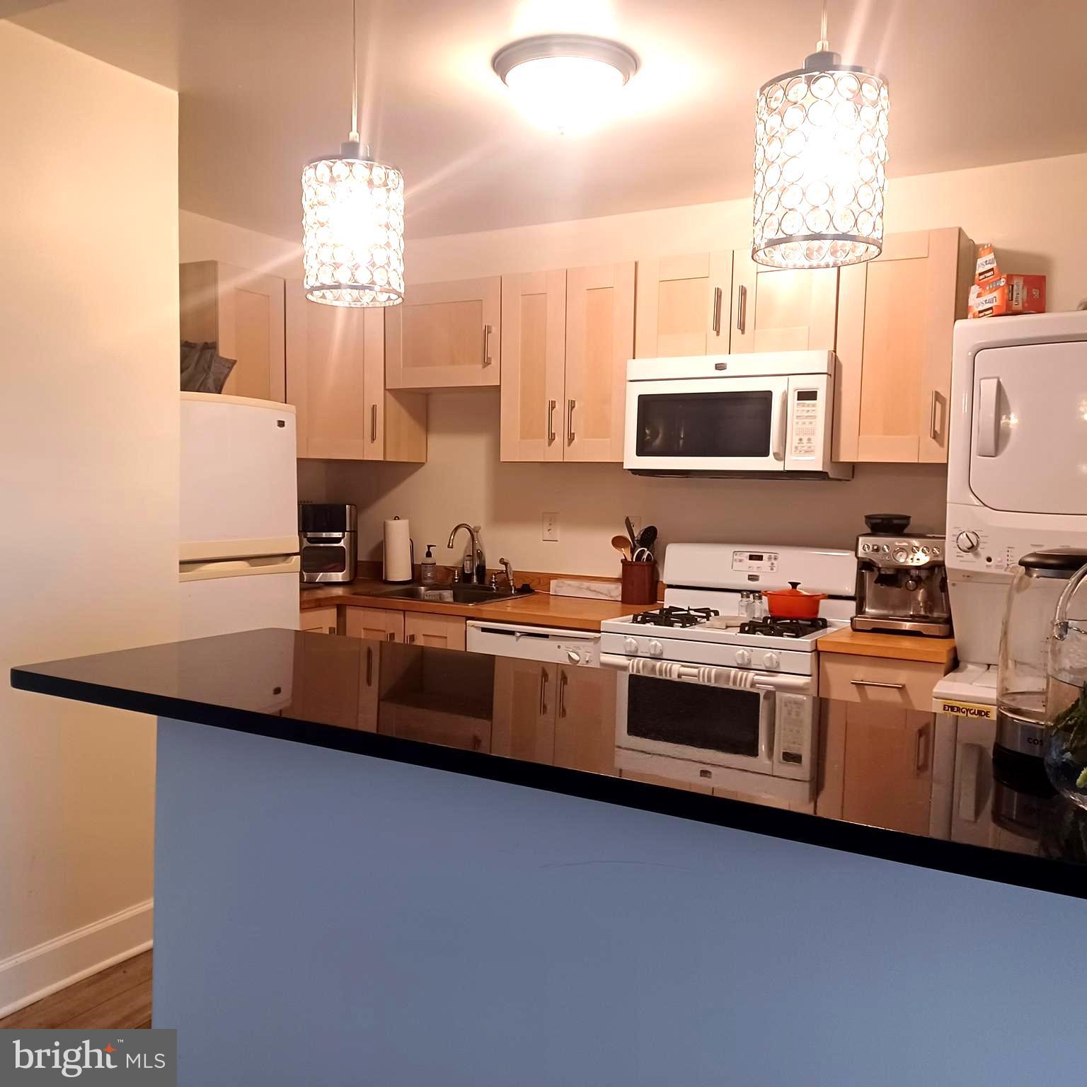 SKYLINE PLAZA - Residential Lease