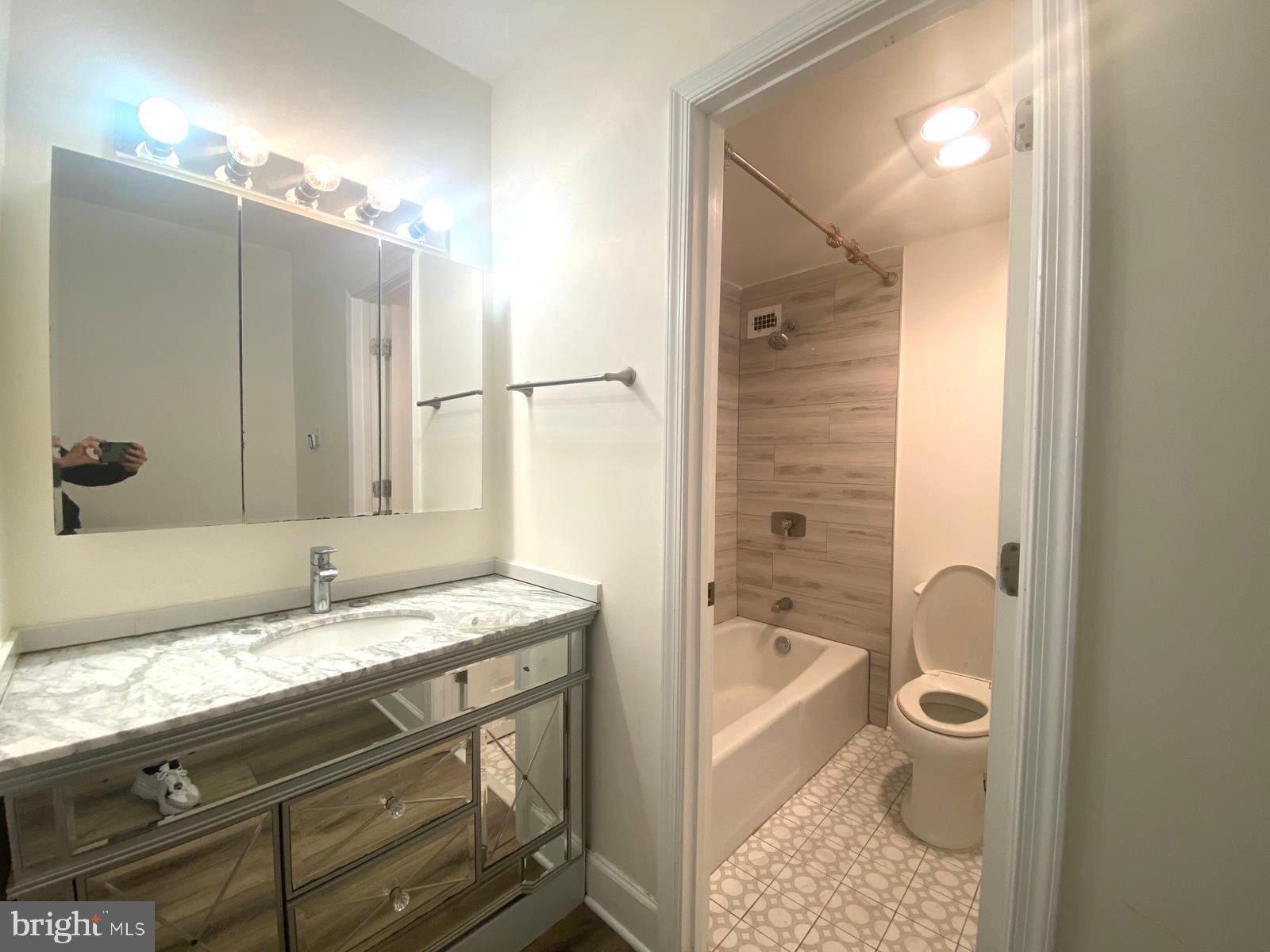 SKYLINE PLAZA - Residential Lease