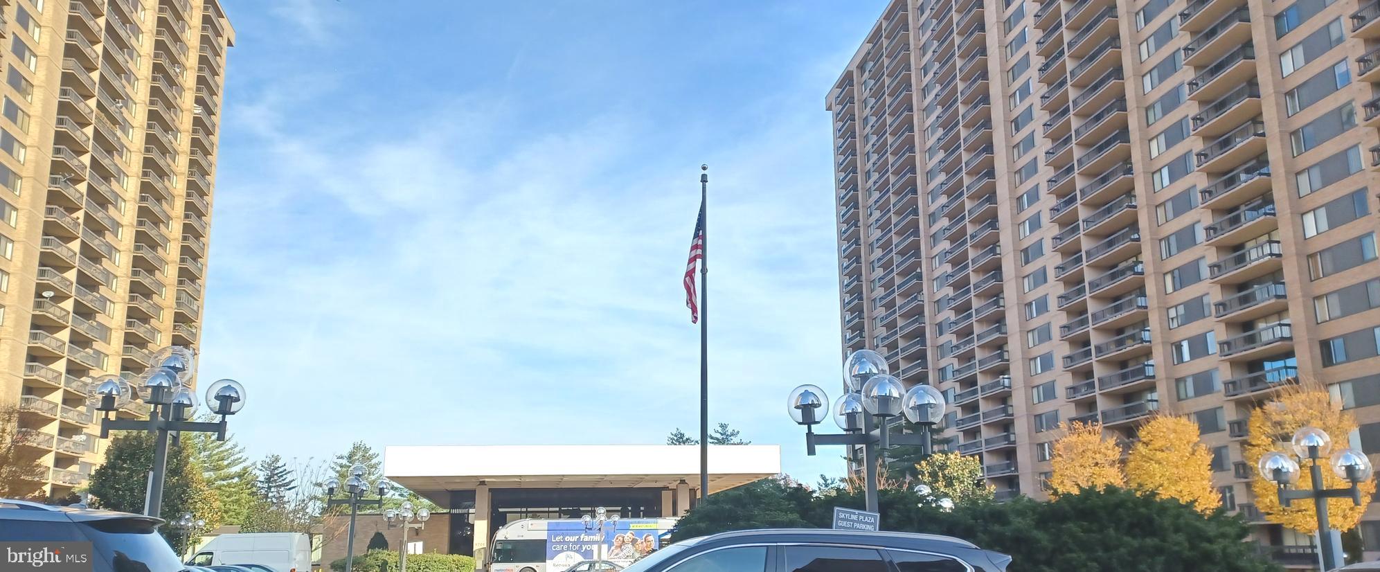 SKYLINE PLAZA - Residential Lease