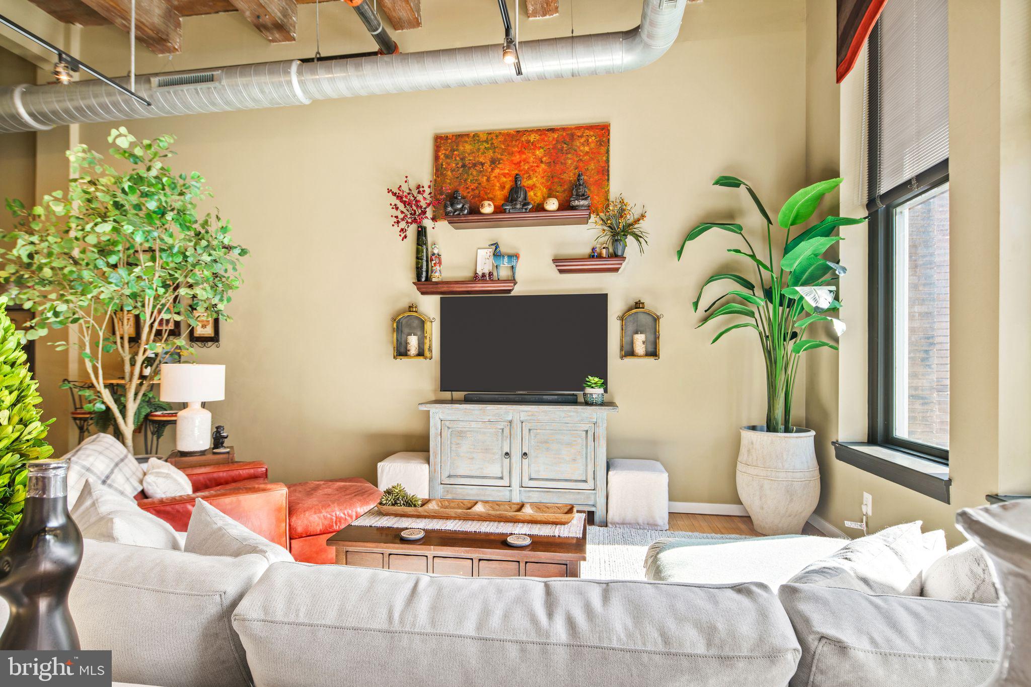 CHINATOWN - Residential