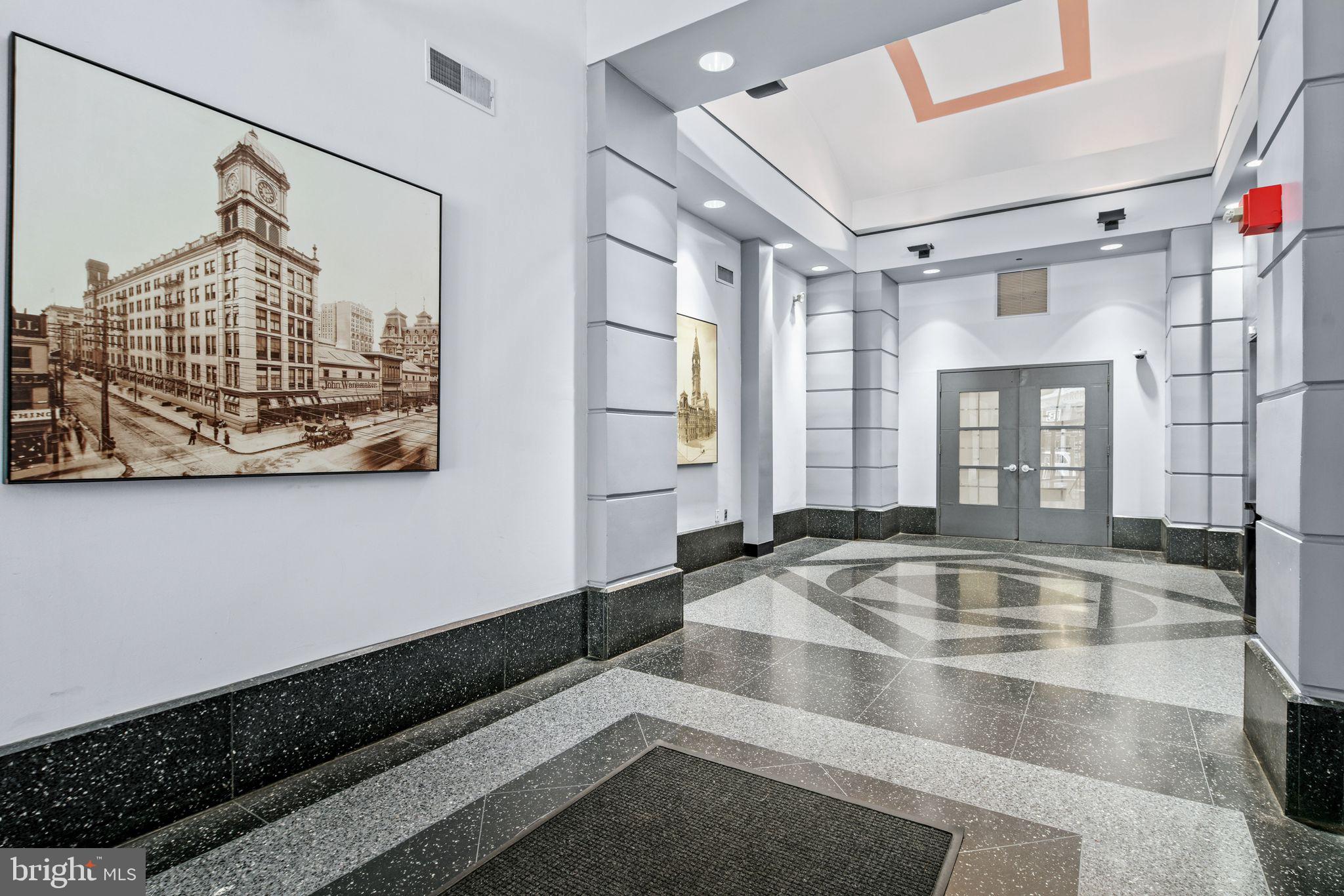 CHINATOWN - Residential