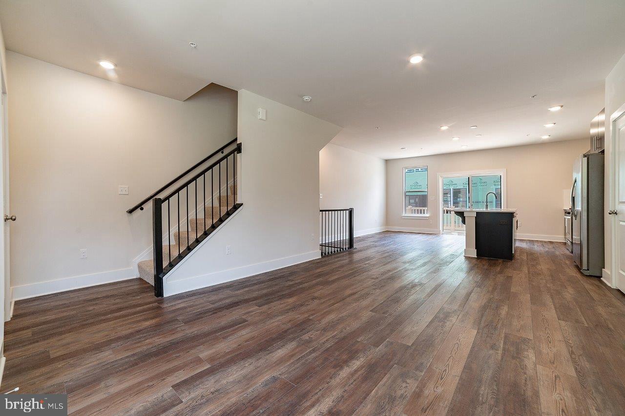 WOODMORE OVERLOOK - Residential