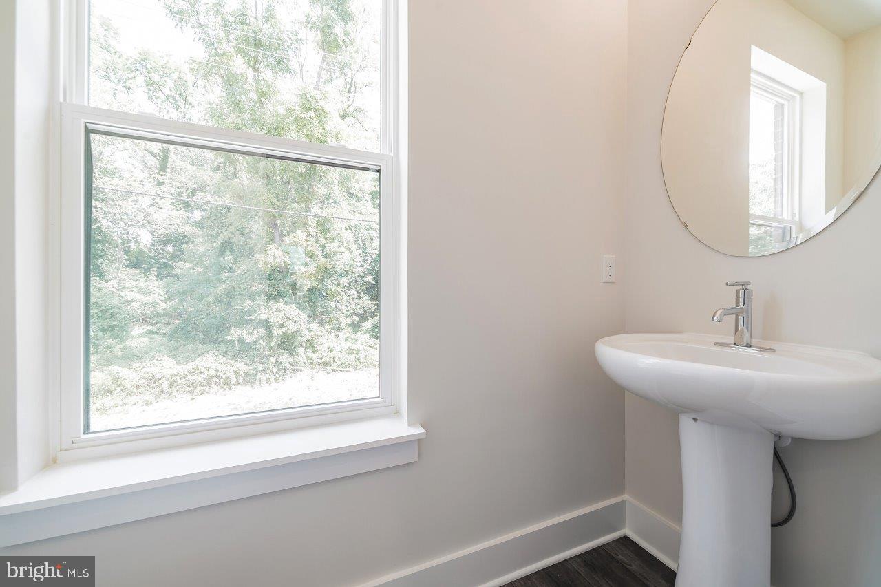 WOODMORE OVERLOOK - Residential