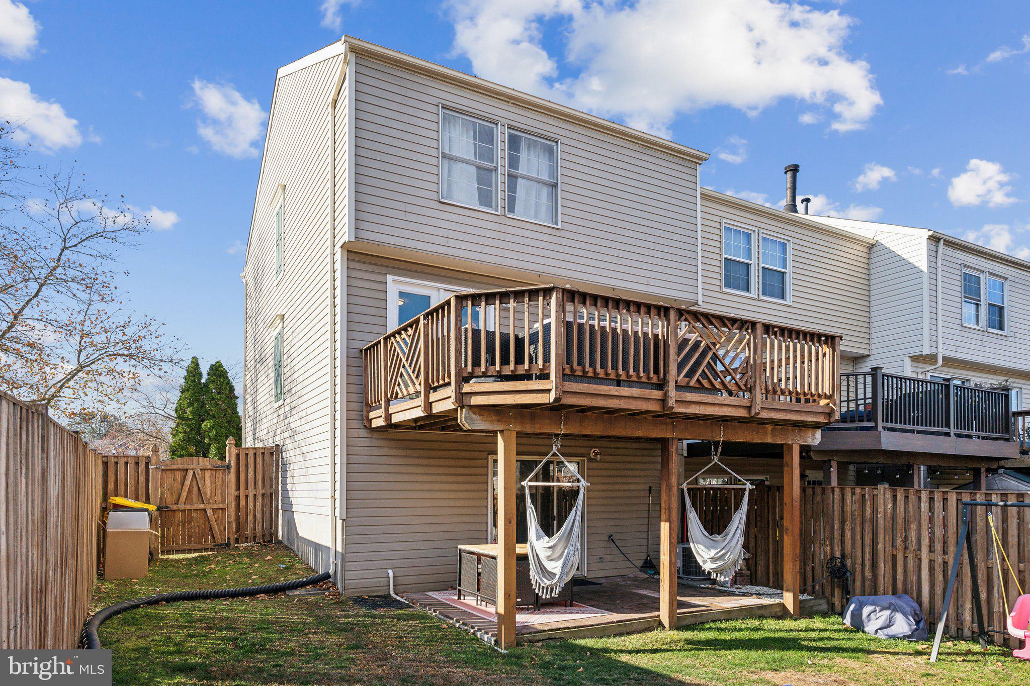 COURTS AT PINEY ORCHARD - Residential