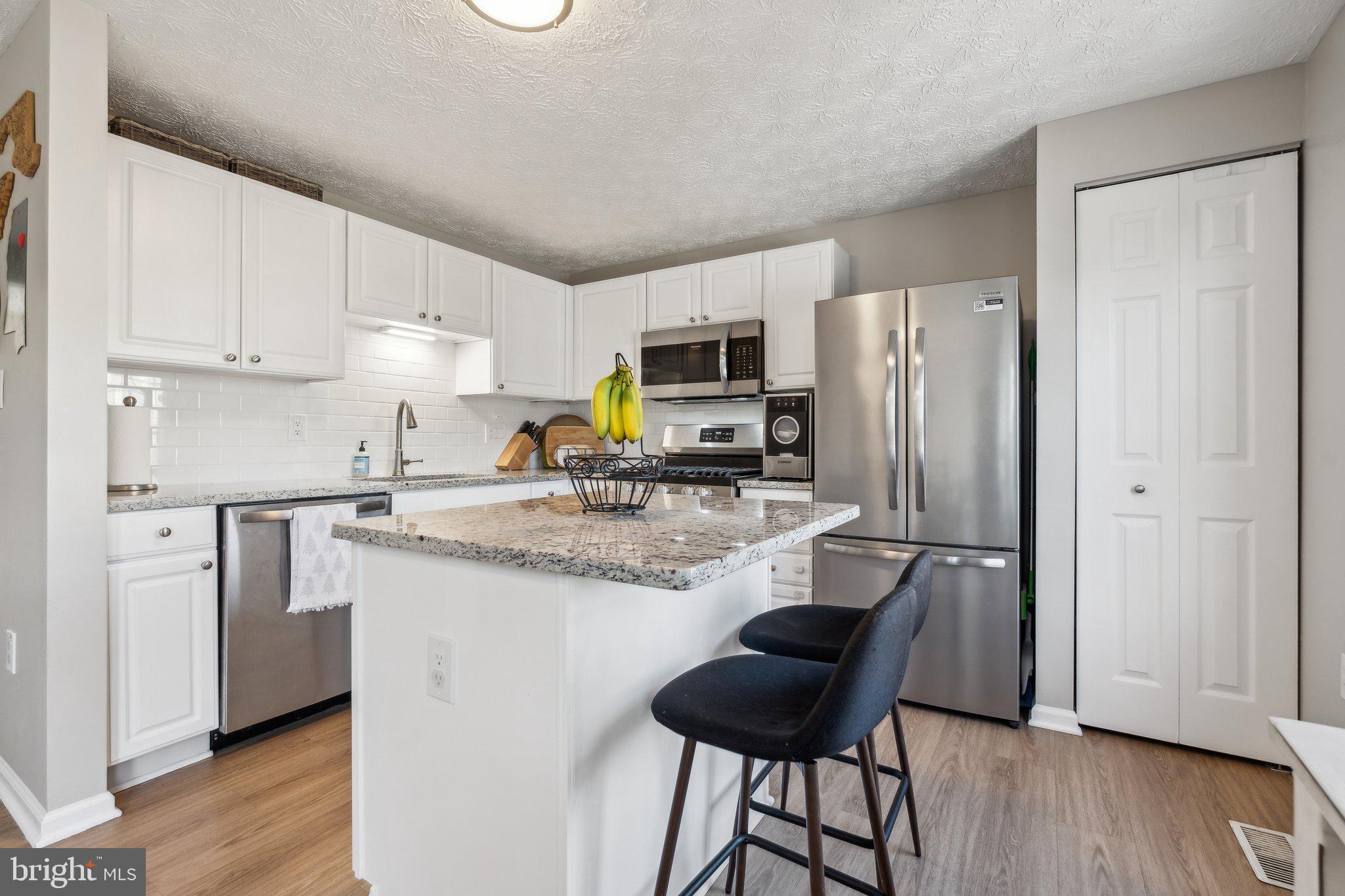 COURTS AT PINEY ORCHARD - Residential