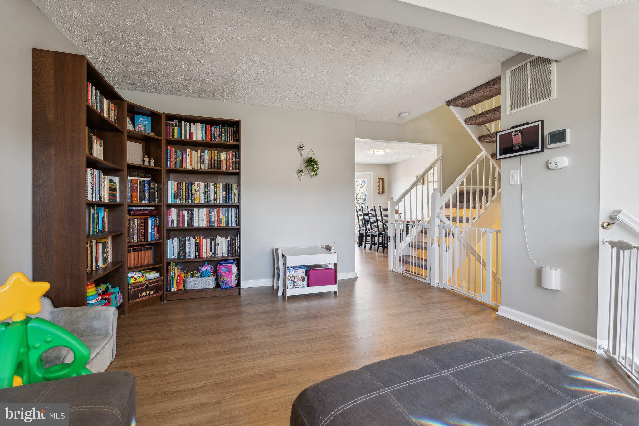 COURTS AT PINEY ORCHARD - Residential