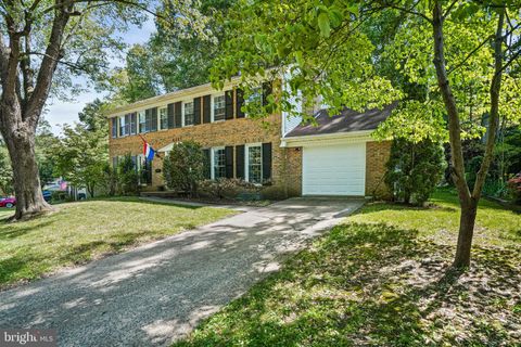 Photo of 6117 Larstan Drive, ALEXANDRIA, VA 22312 (MLS # VAFX2309176)
