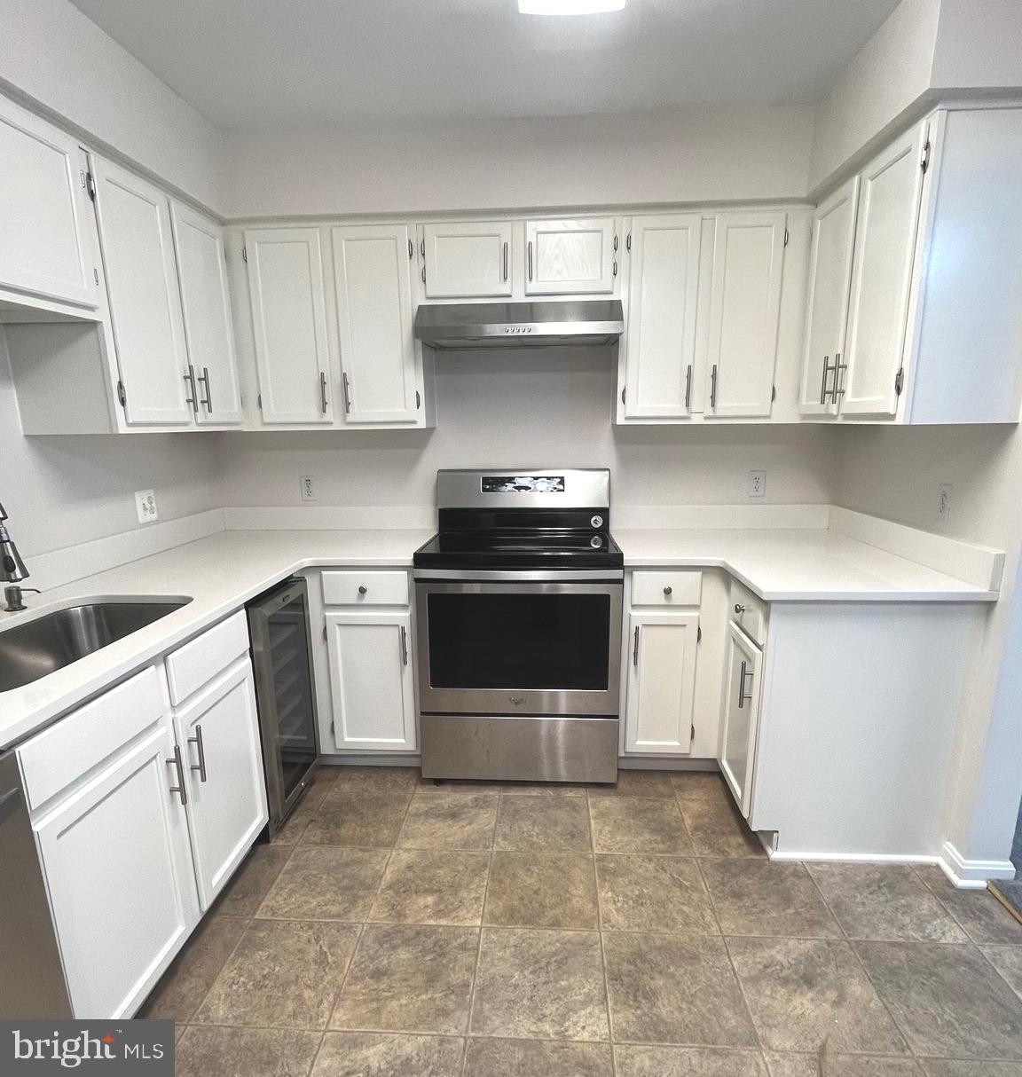 HERITAGE HARBOUR - Residential Lease