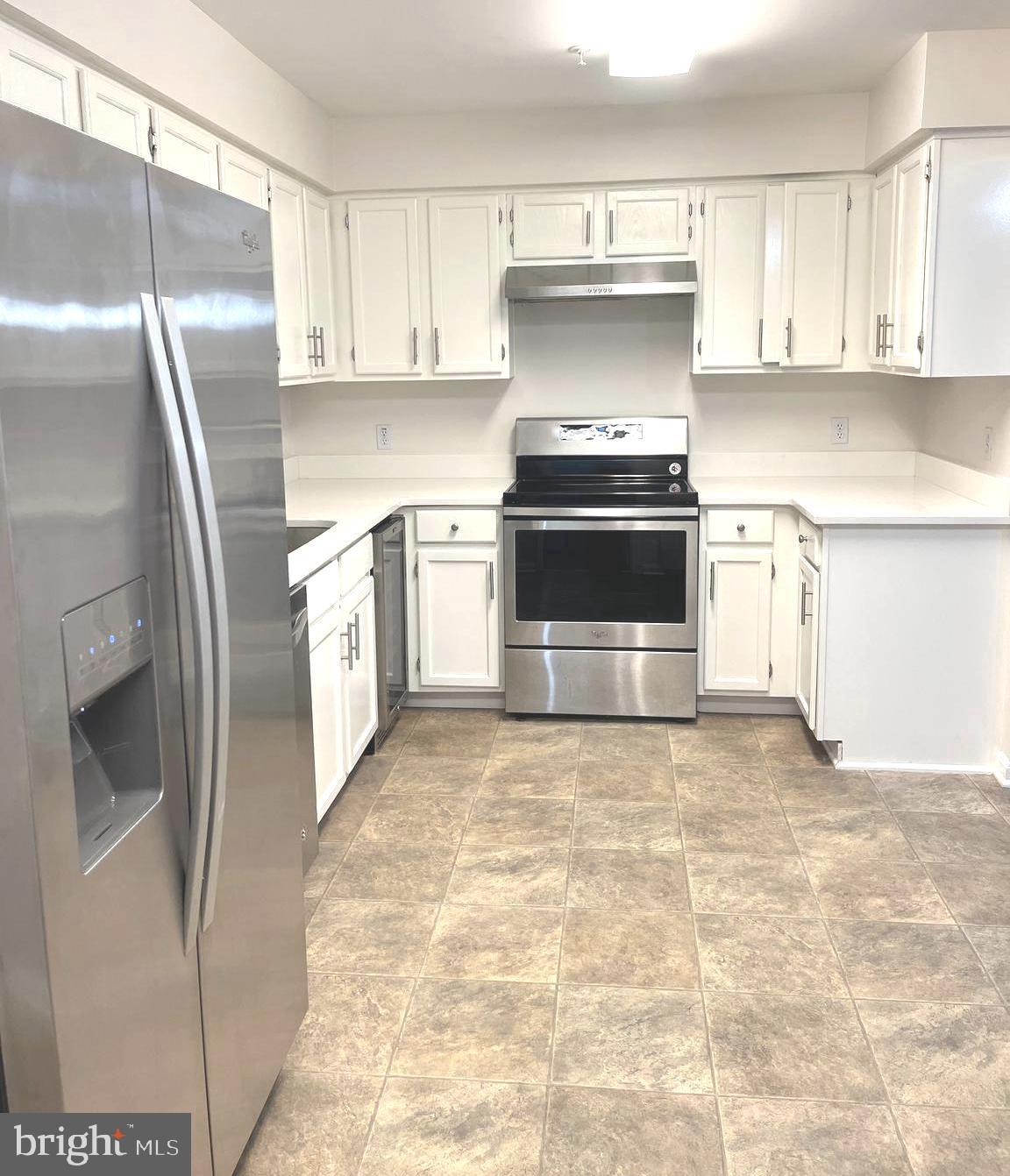 HERITAGE HARBOUR - Residential Lease