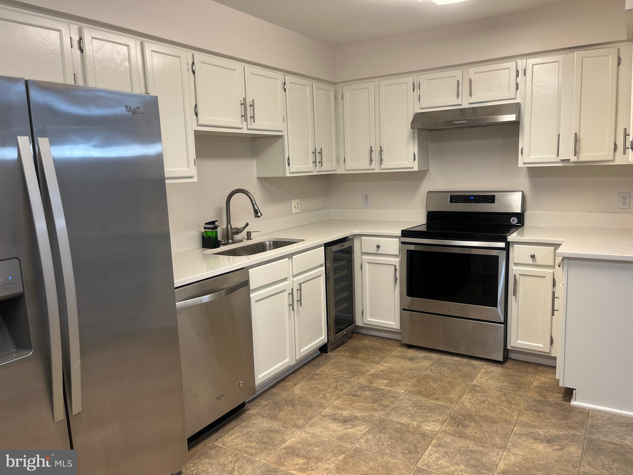 HERITAGE HARBOUR - Residential Lease