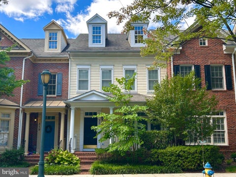 Townhouse For Sale - 321 Casey Lane<br/> ROCKVILLE, MD 20850