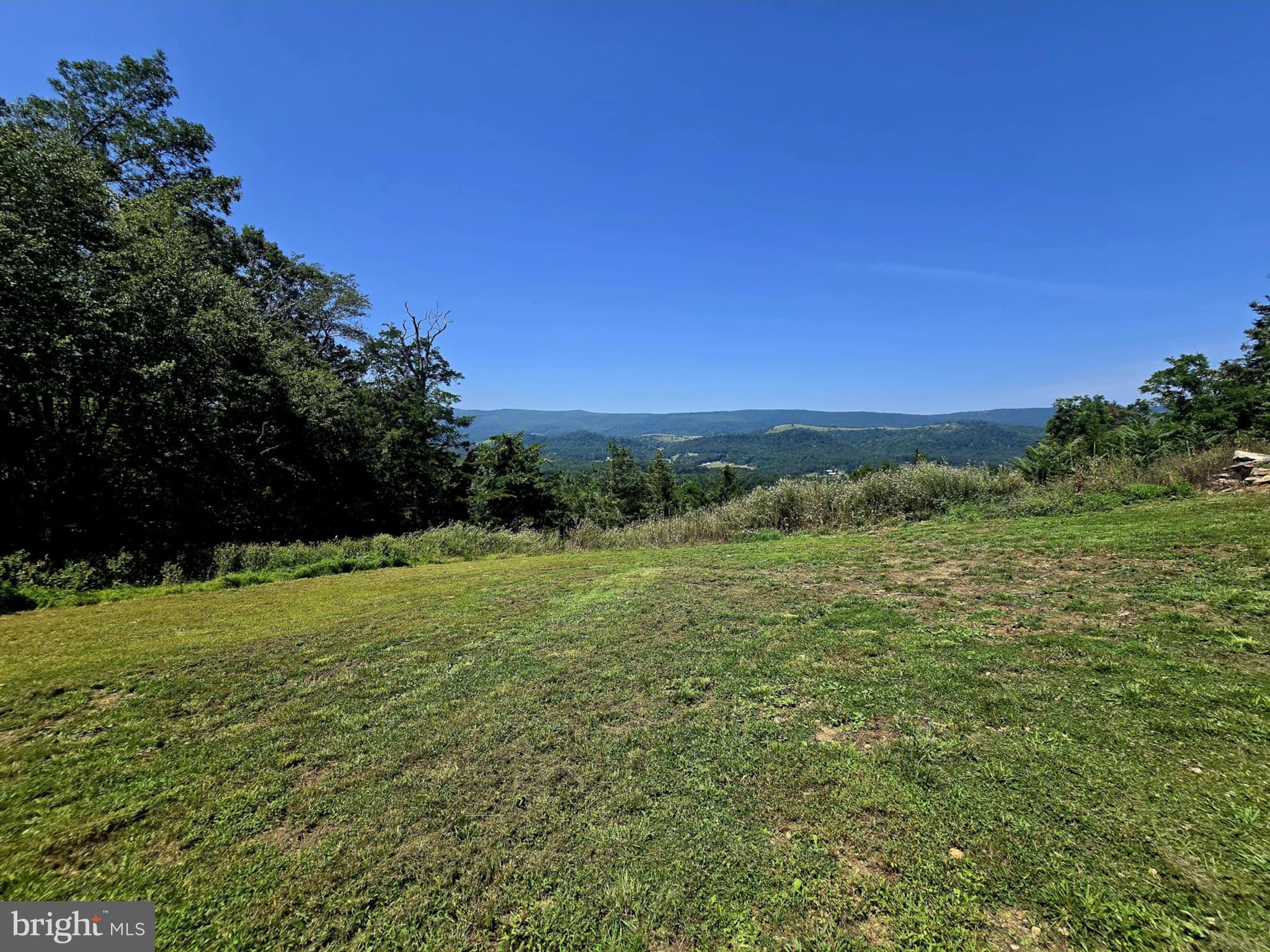 BLACKTHORN MOUNTAIN ESTATE - Land