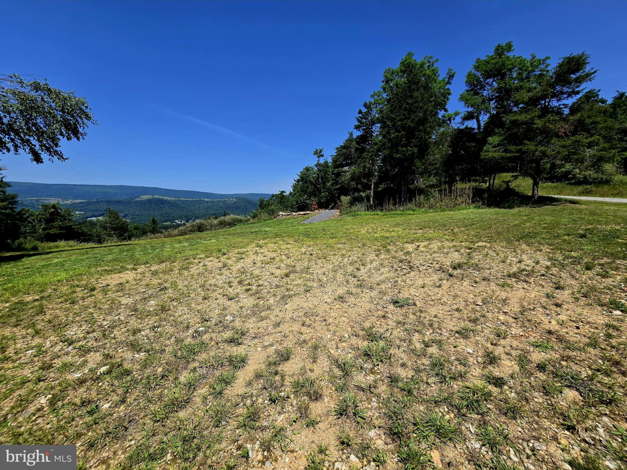 BLACKTHORN MOUNTAIN ESTATE - Land