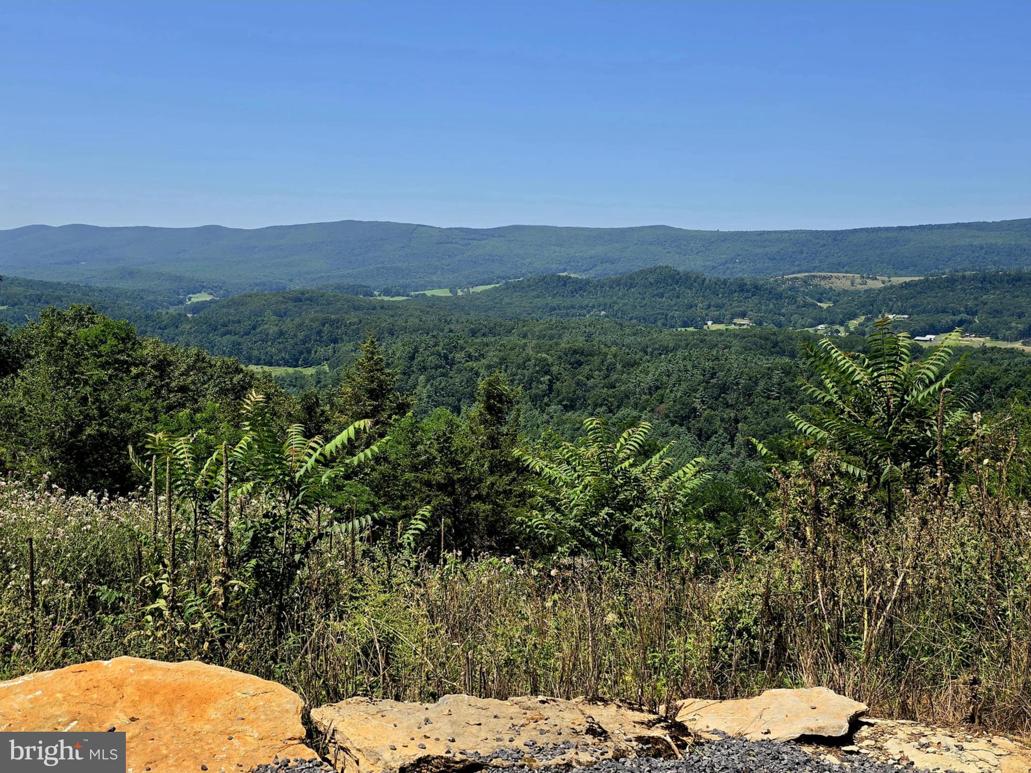 BLACKTHORN MOUNTAIN ESTATE - Land