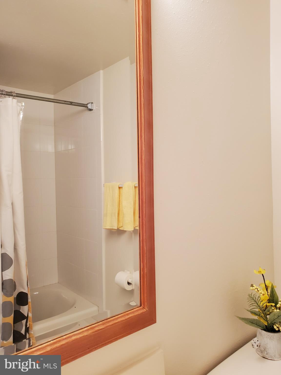 LEISURE WORLD - Residential Lease