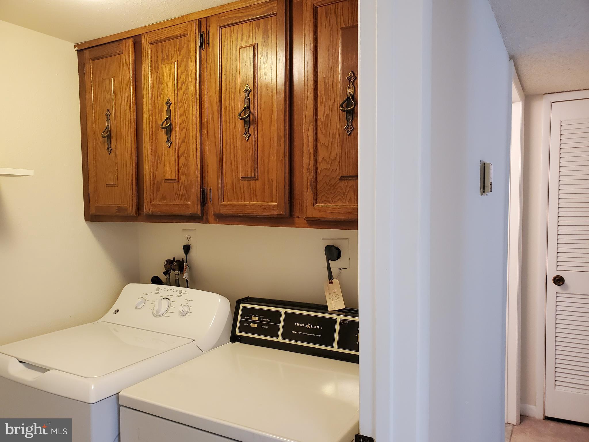 LEISURE WORLD - Residential Lease