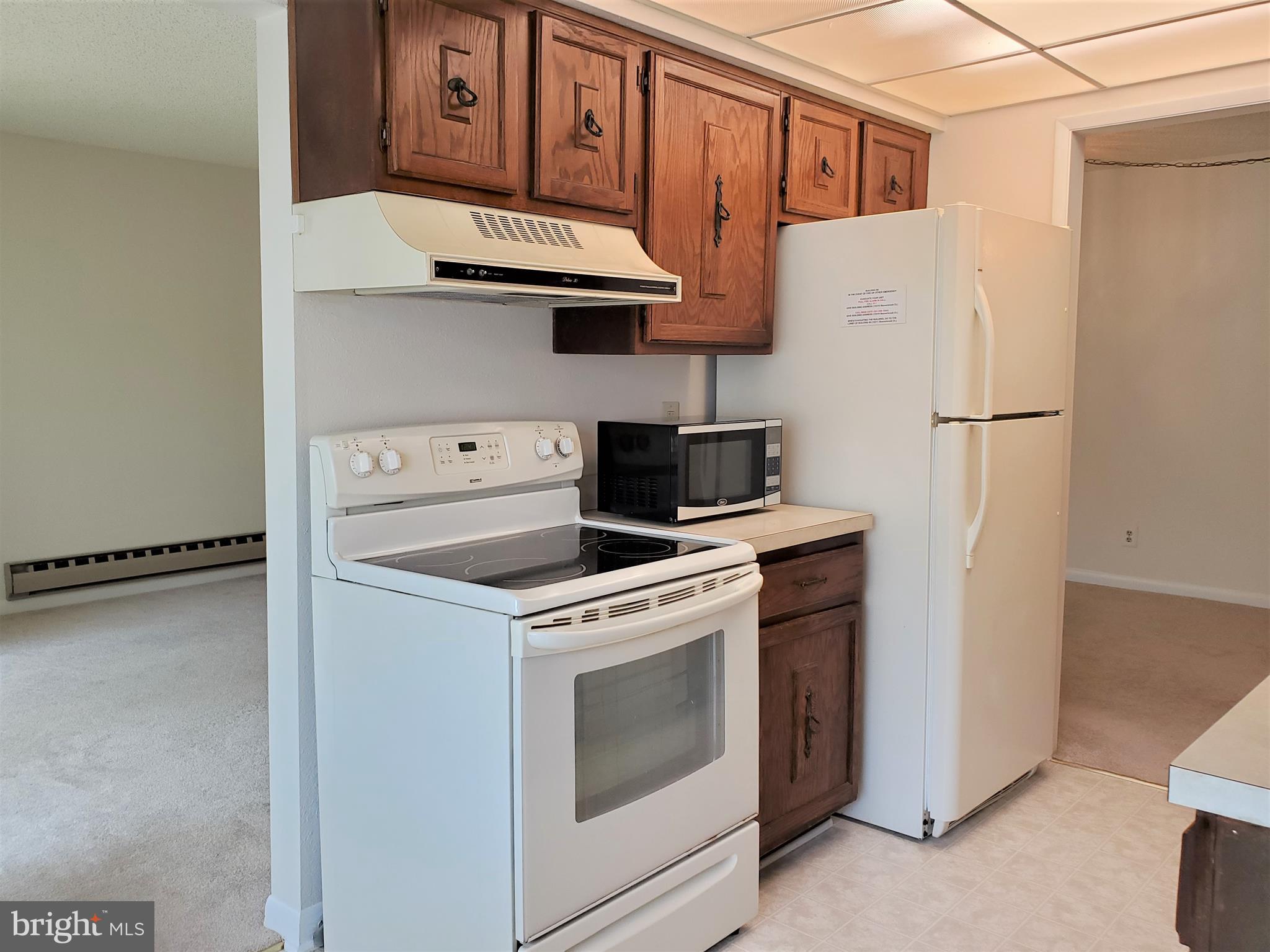 LEISURE WORLD - Residential Lease