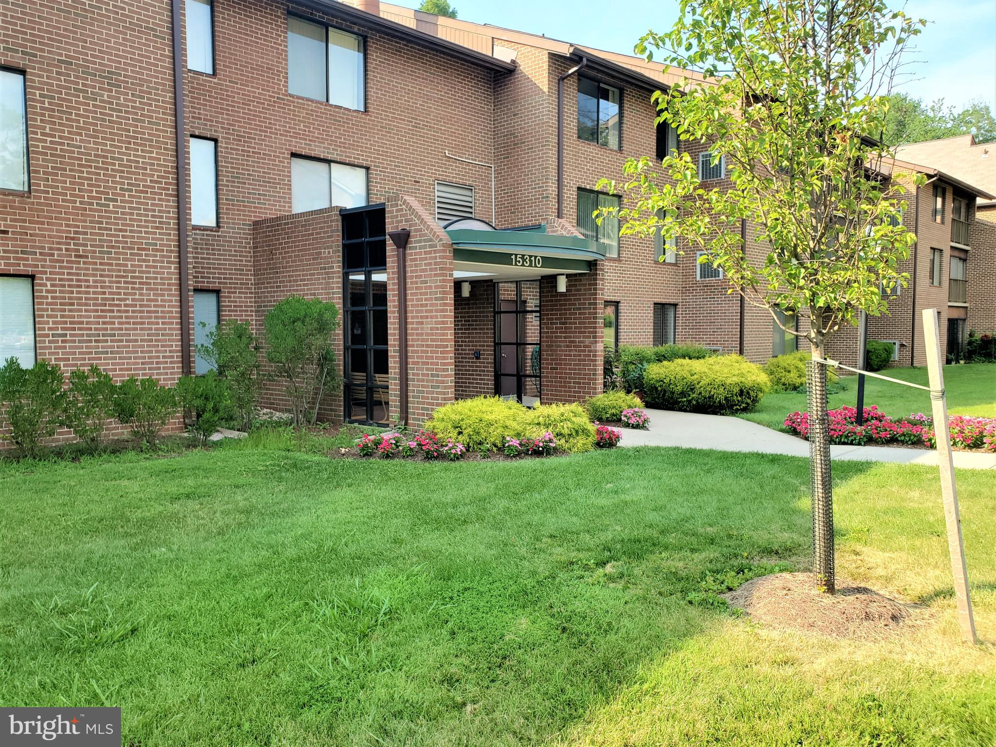 LEISURE WORLD - Residential Lease