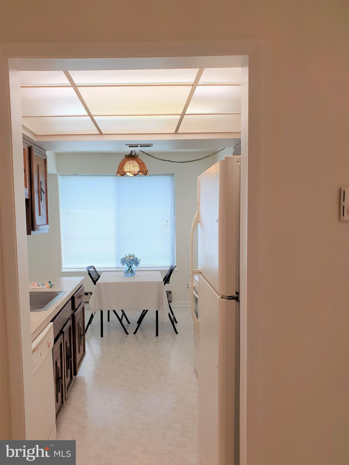 LEISURE WORLD - Residential Lease