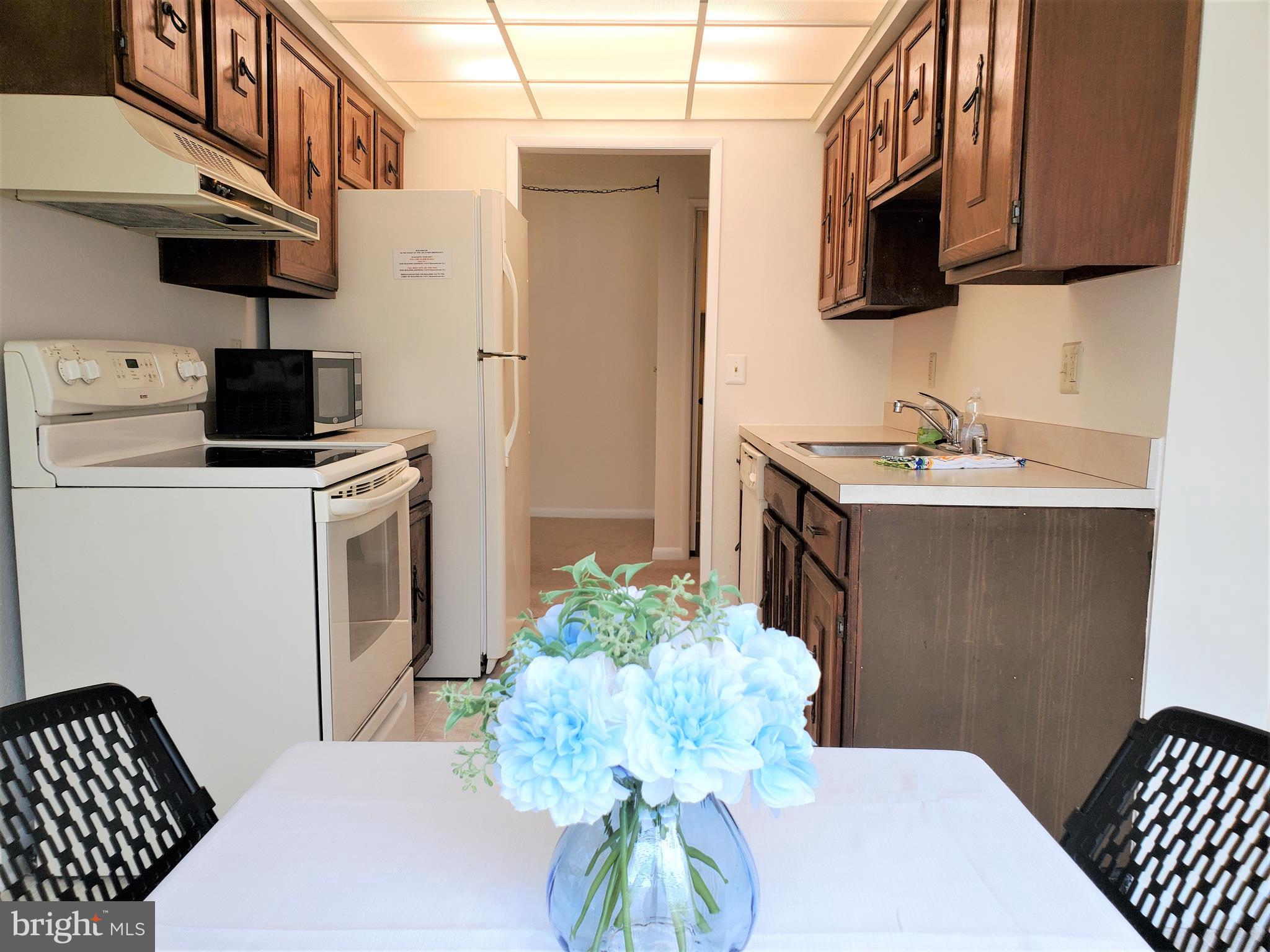 LEISURE WORLD - Residential Lease