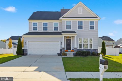 Photo of 205 Olde Field Drive, MAGNOLIA, DE 19962 (MLS # DEKT2042040) Photo of 205 Olde Field Drive, MAGNOLIA, DE 19962 (MLS # DEKT2042040)