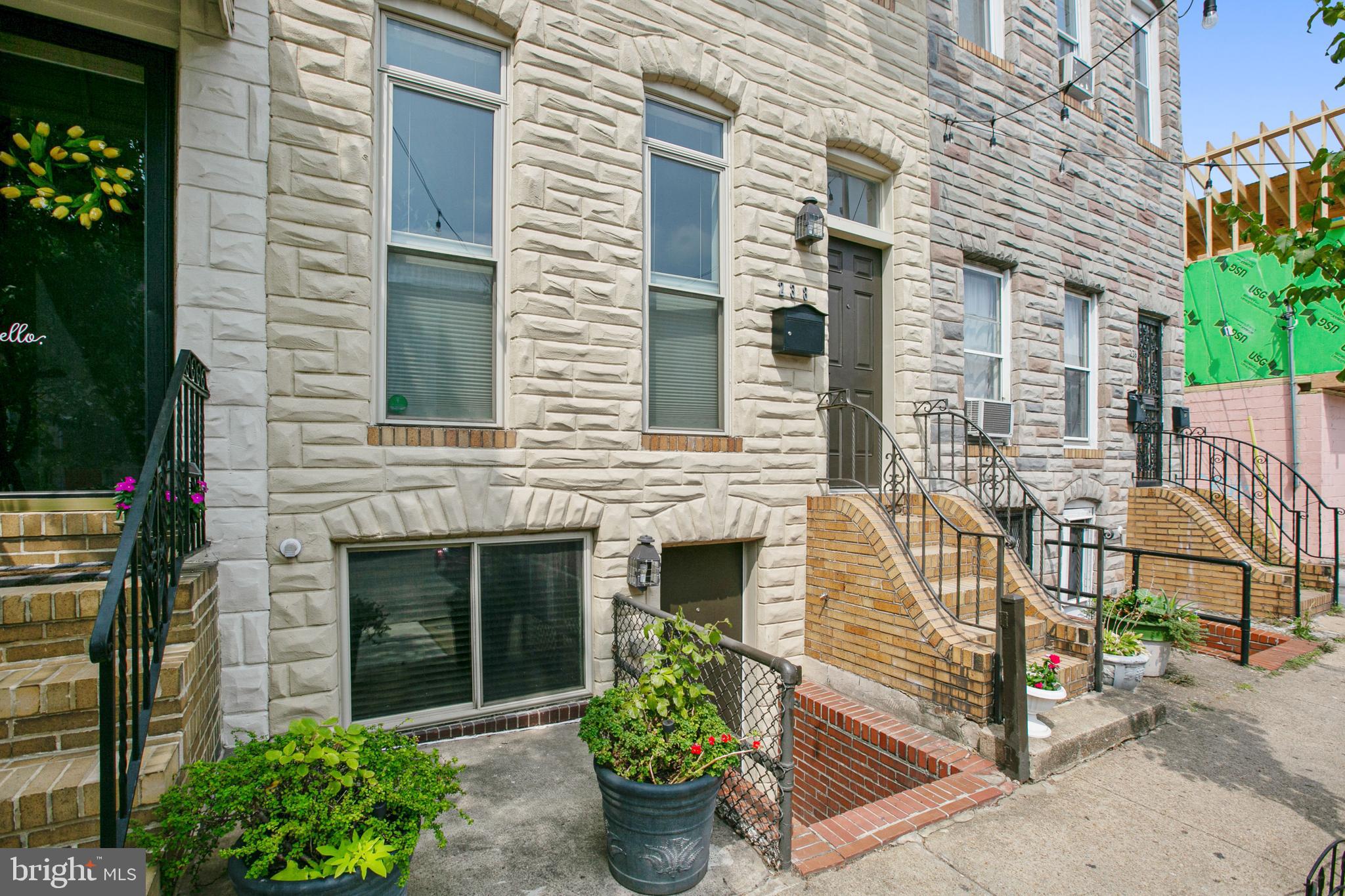HIGHLANDTOWN - Residential