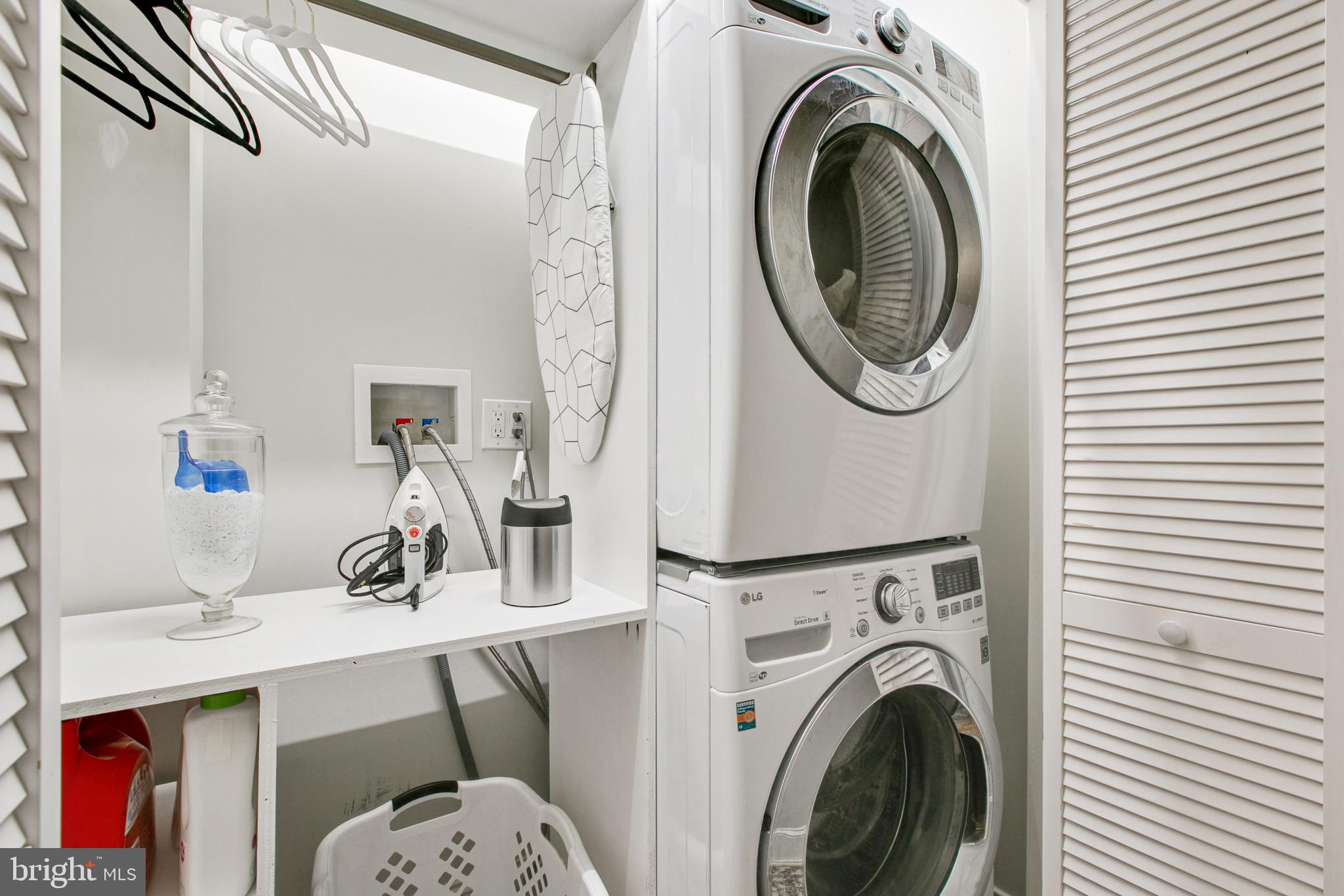 HIGHLANDTOWN - Residential