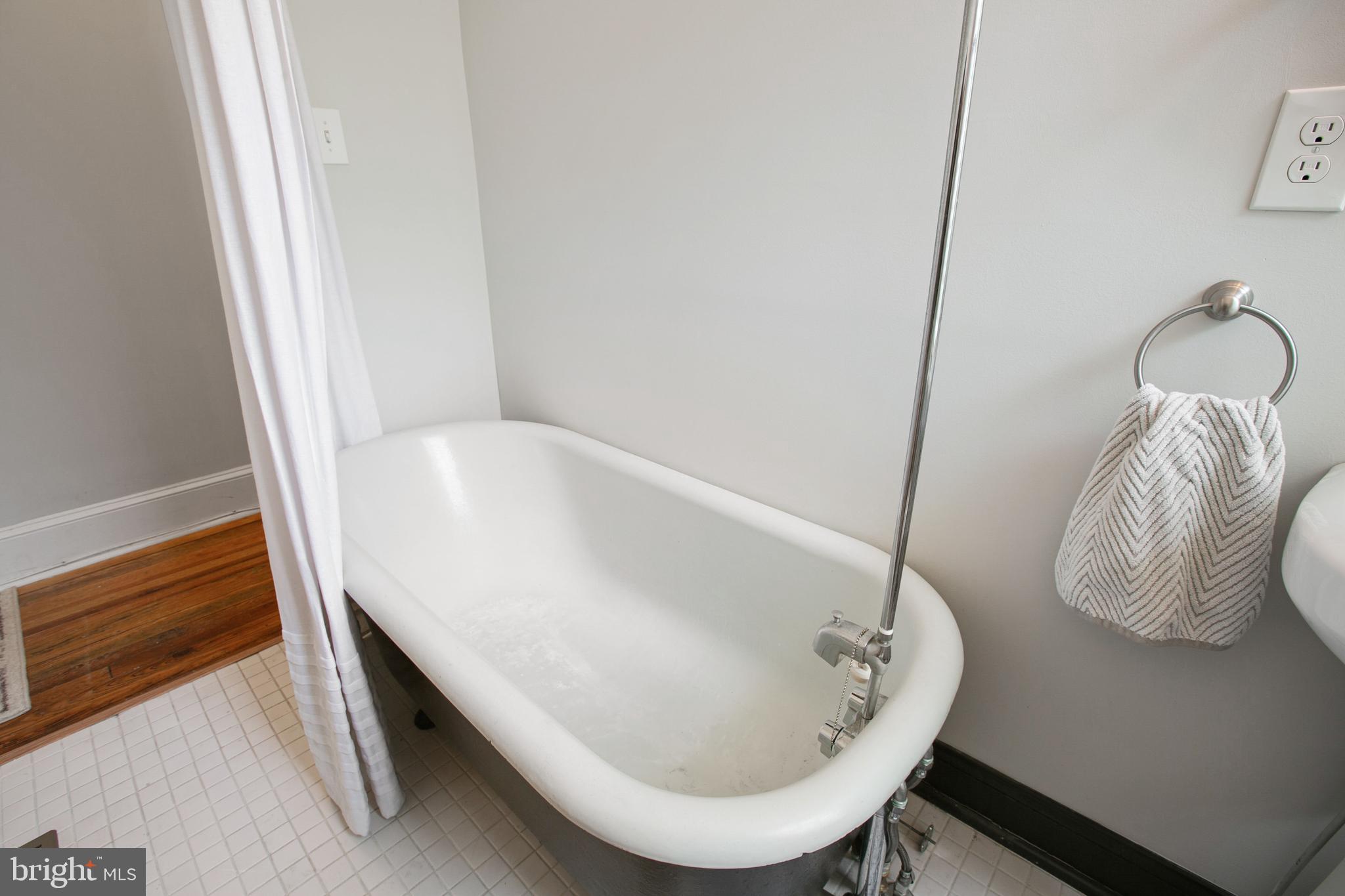 HIGHLANDTOWN - Residential