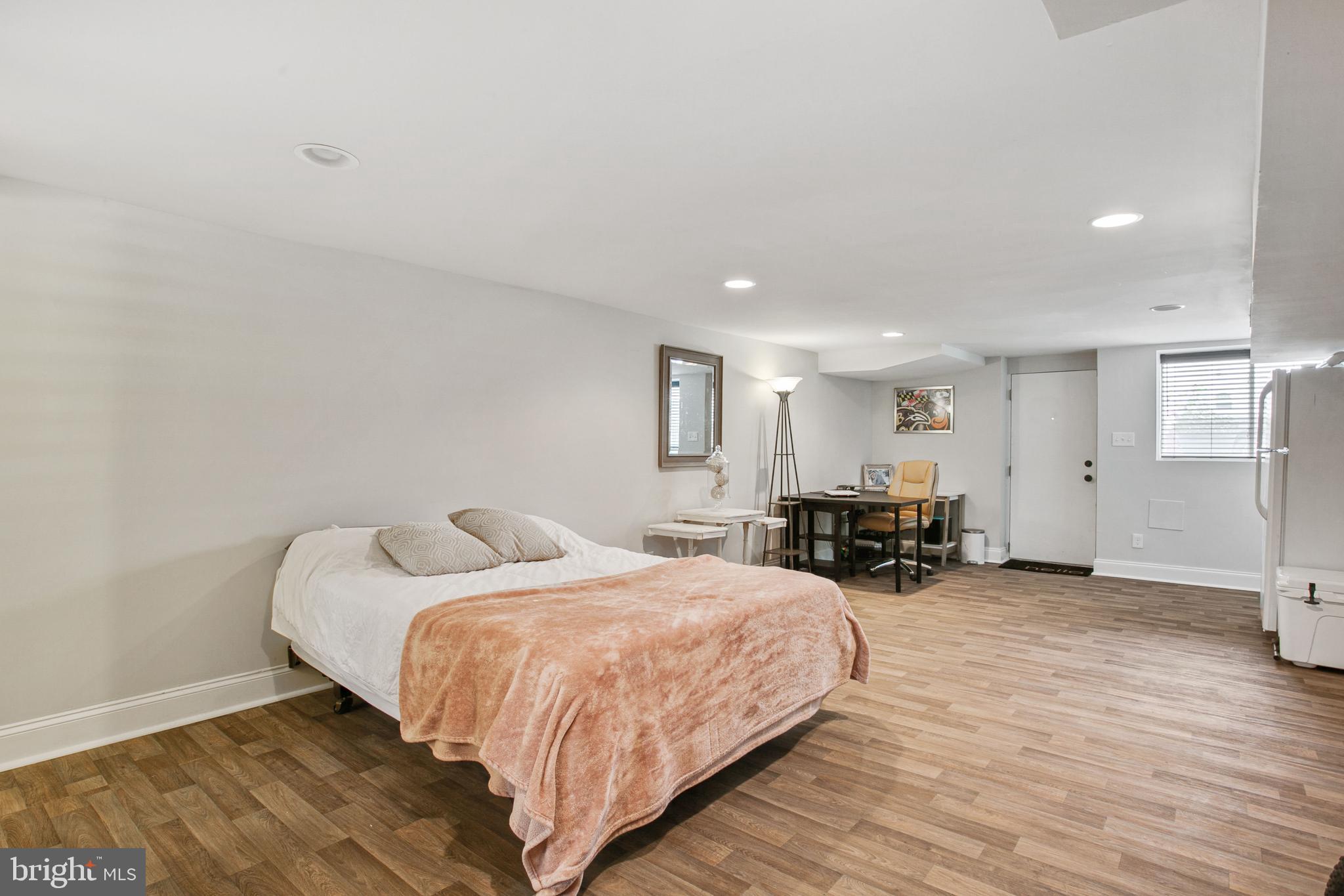 HIGHLANDTOWN - Residential