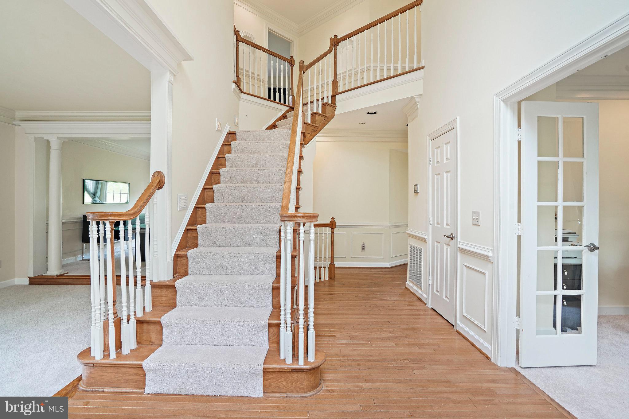 8233 GALLERY COURT
