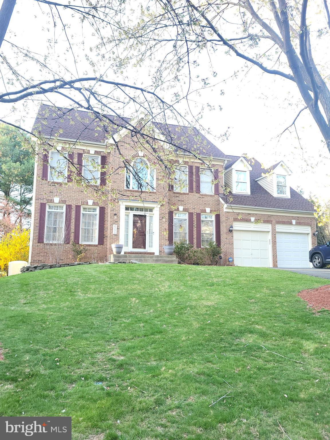 8233 GALLERY COURT