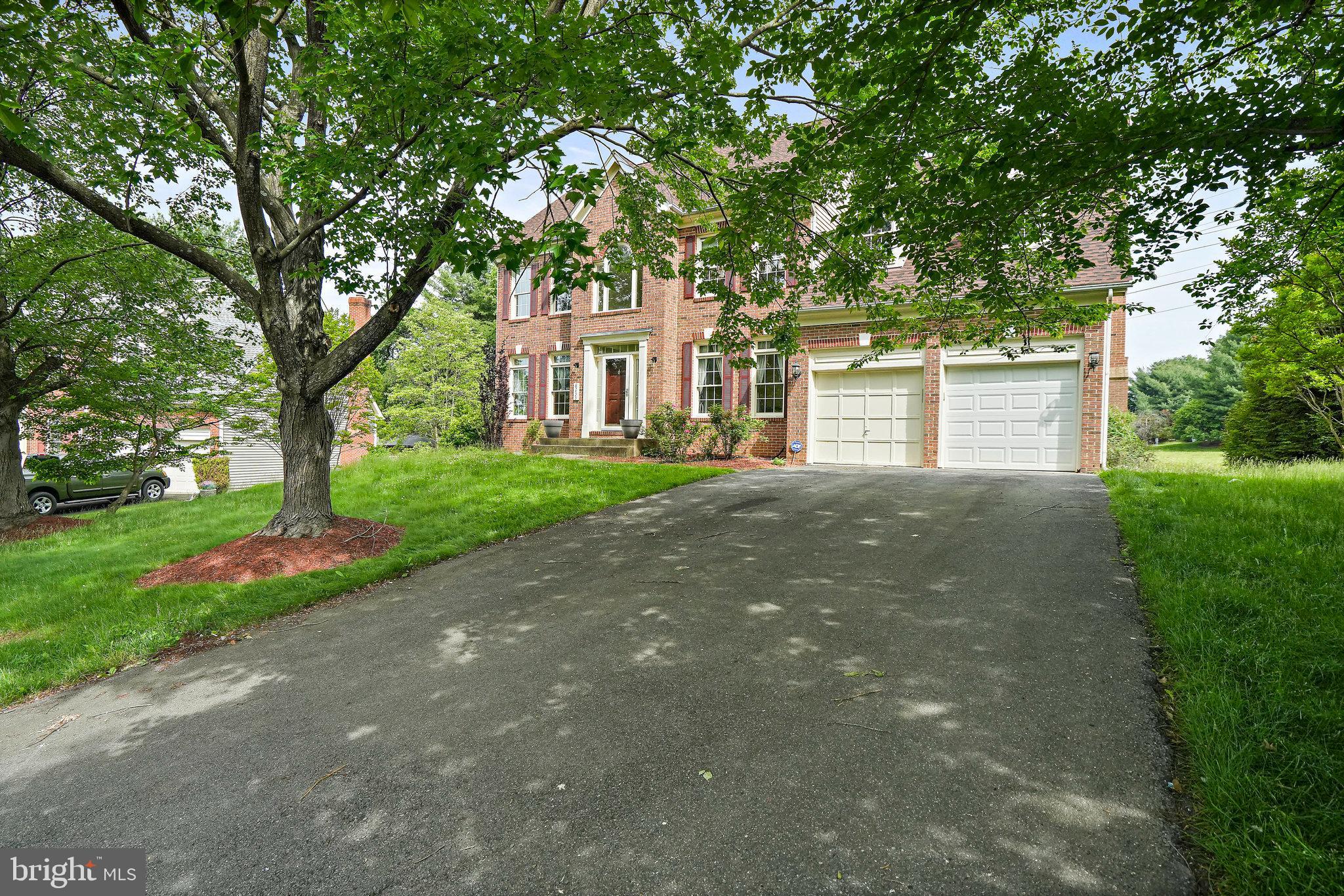 8233 GALLERY COURT