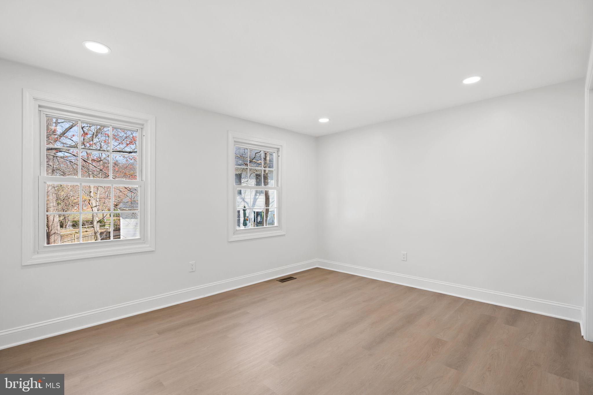 MONTCLAIR - Residential